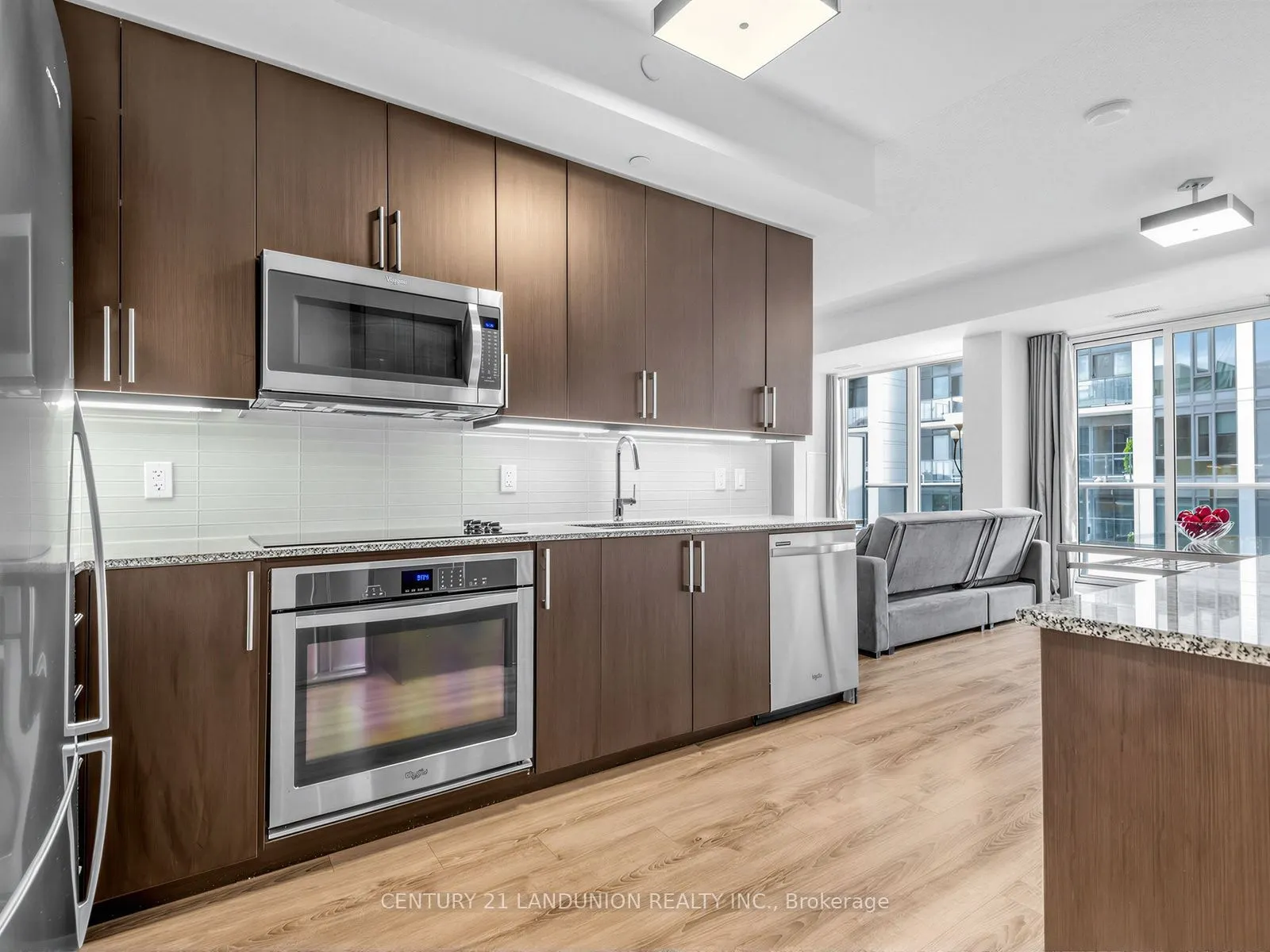 9600 Yonge Street #311B