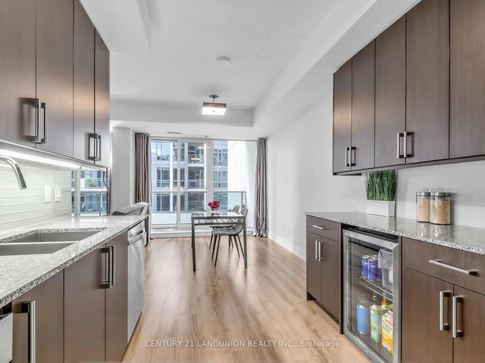 9600 Yonge Street #311B