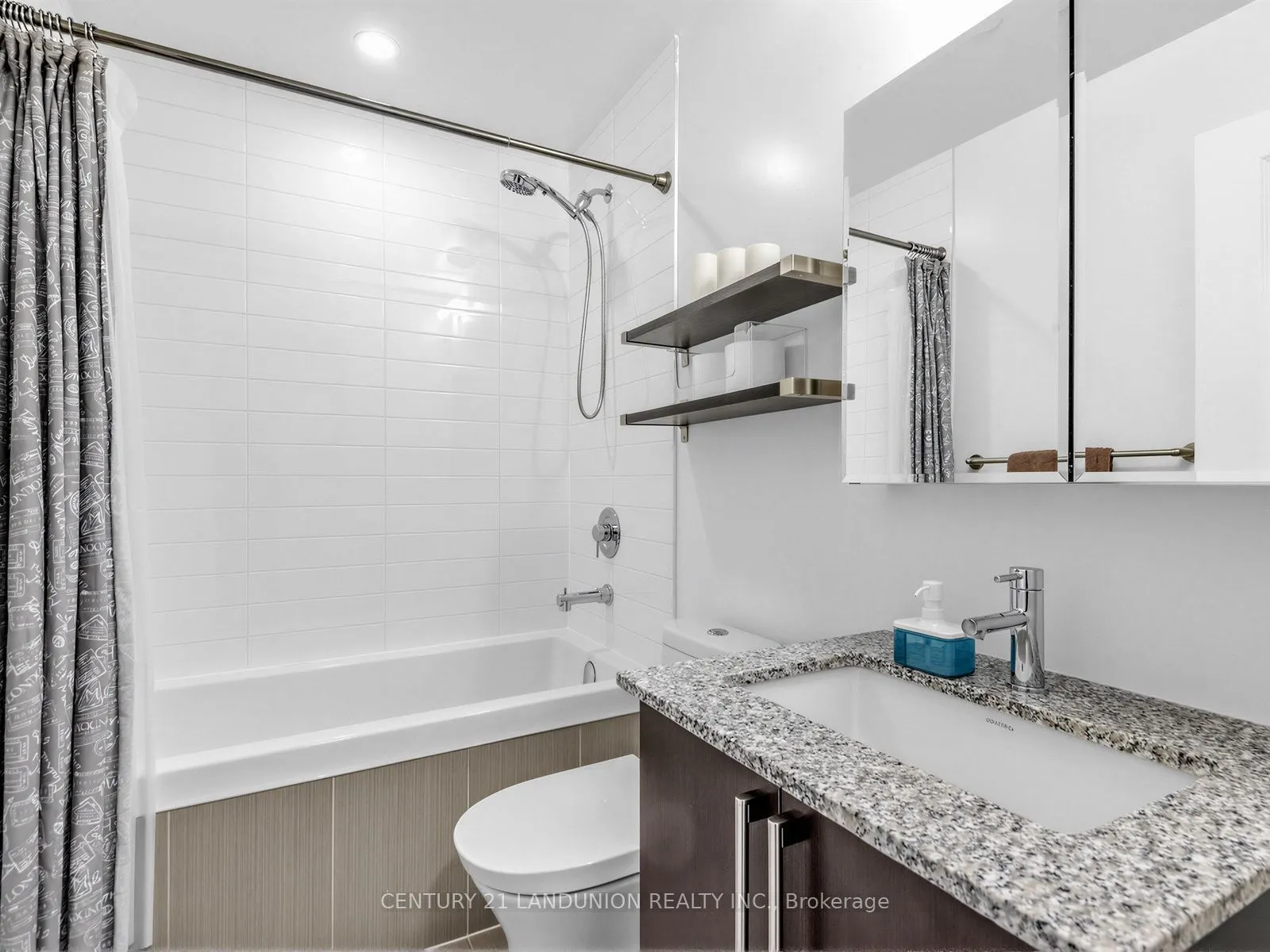 9600 Yonge Street #311B