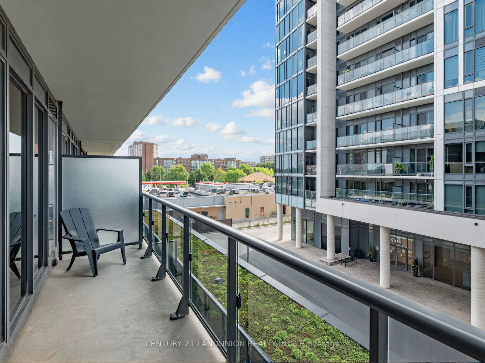 9600 Yonge Street #311B