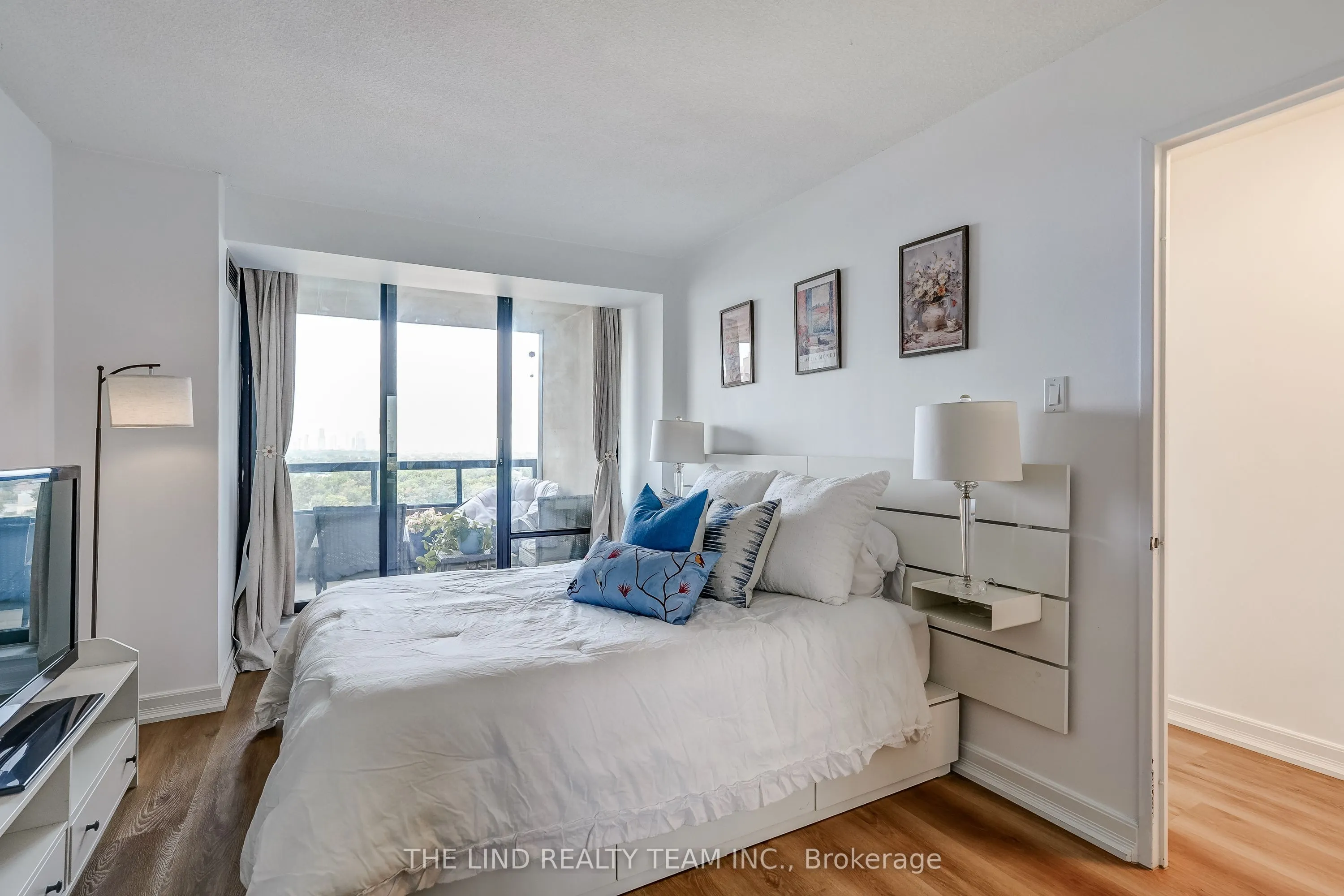 7440 Bathurst Street #1402