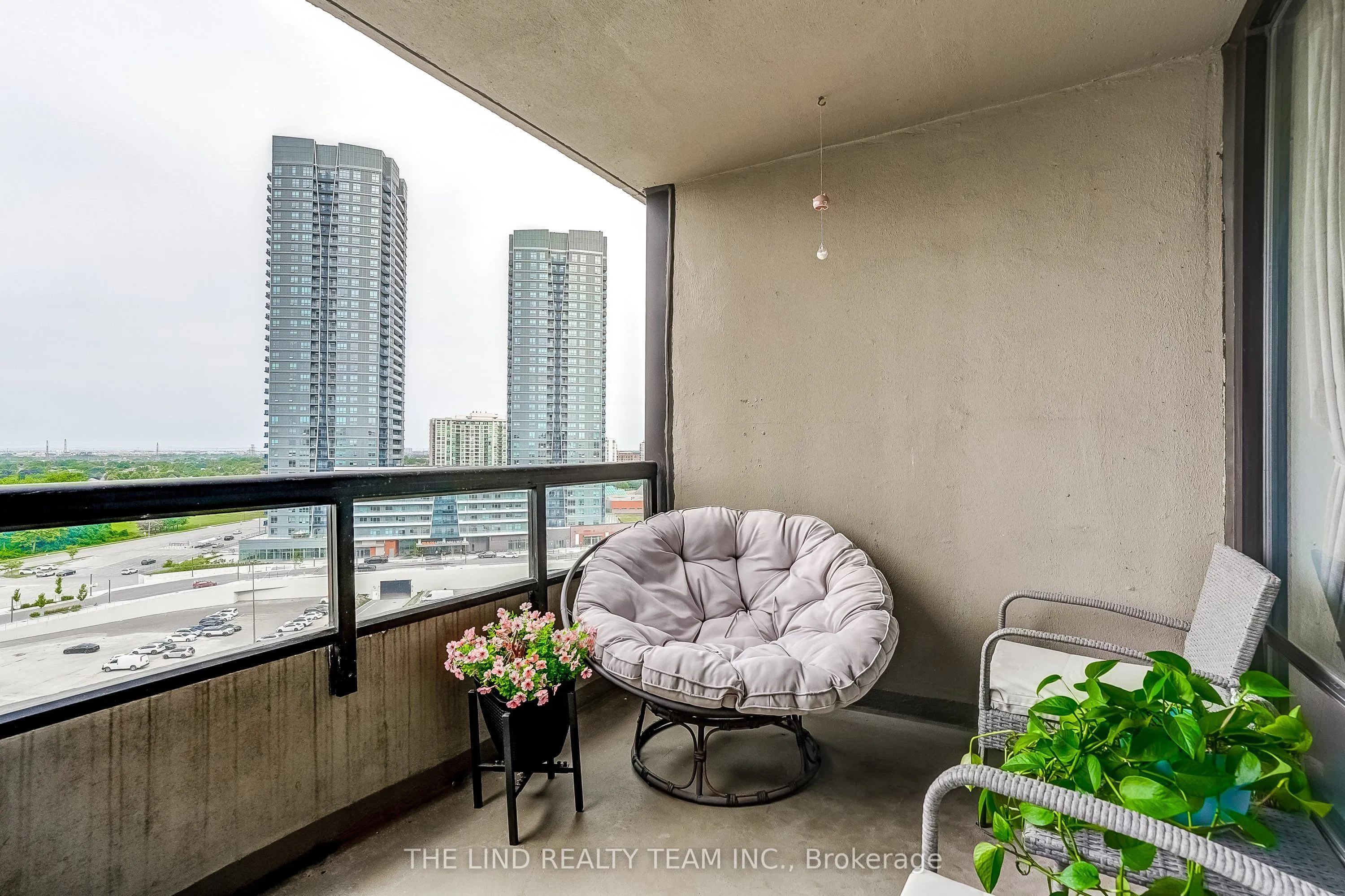 7440 Bathurst Street #1402