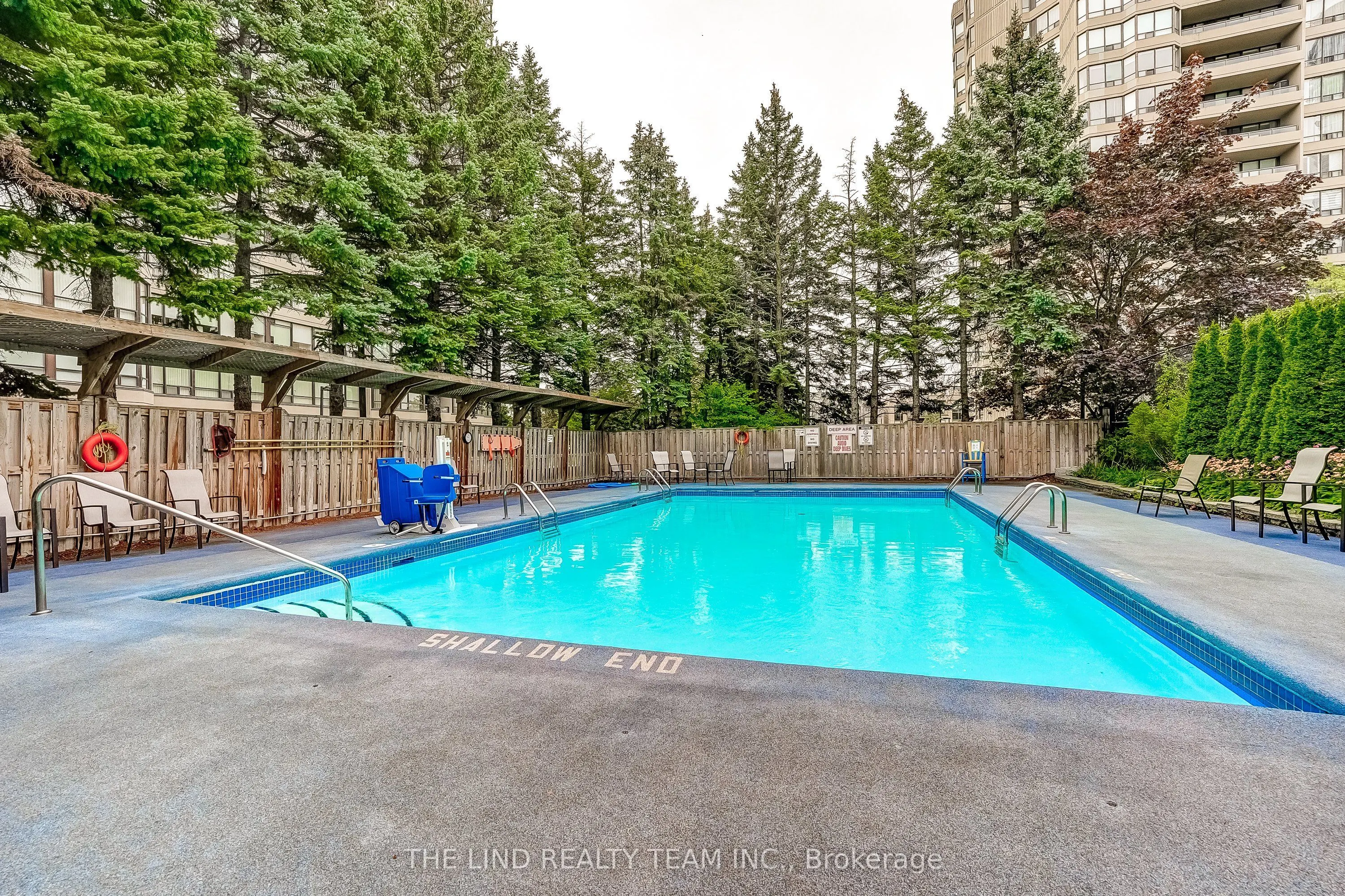 7440 Bathurst Street #1402