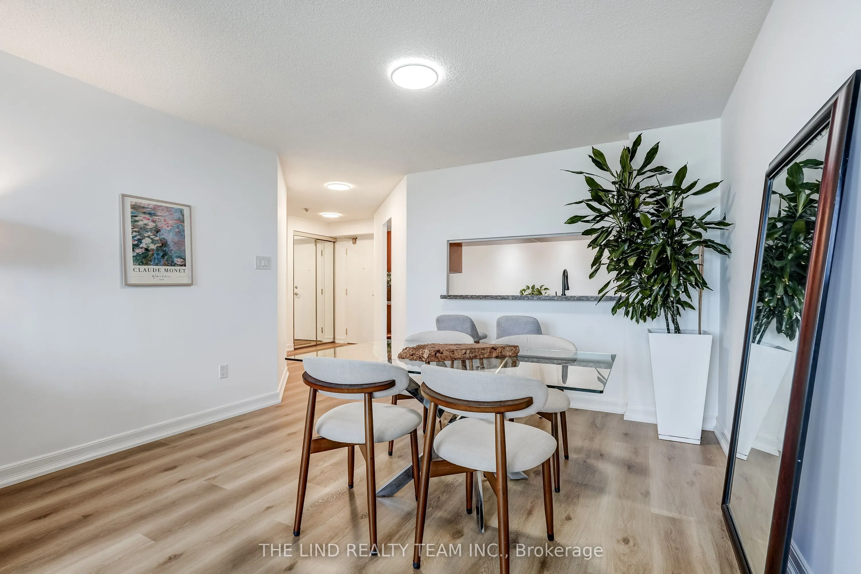 7440 Bathurst Street #1402