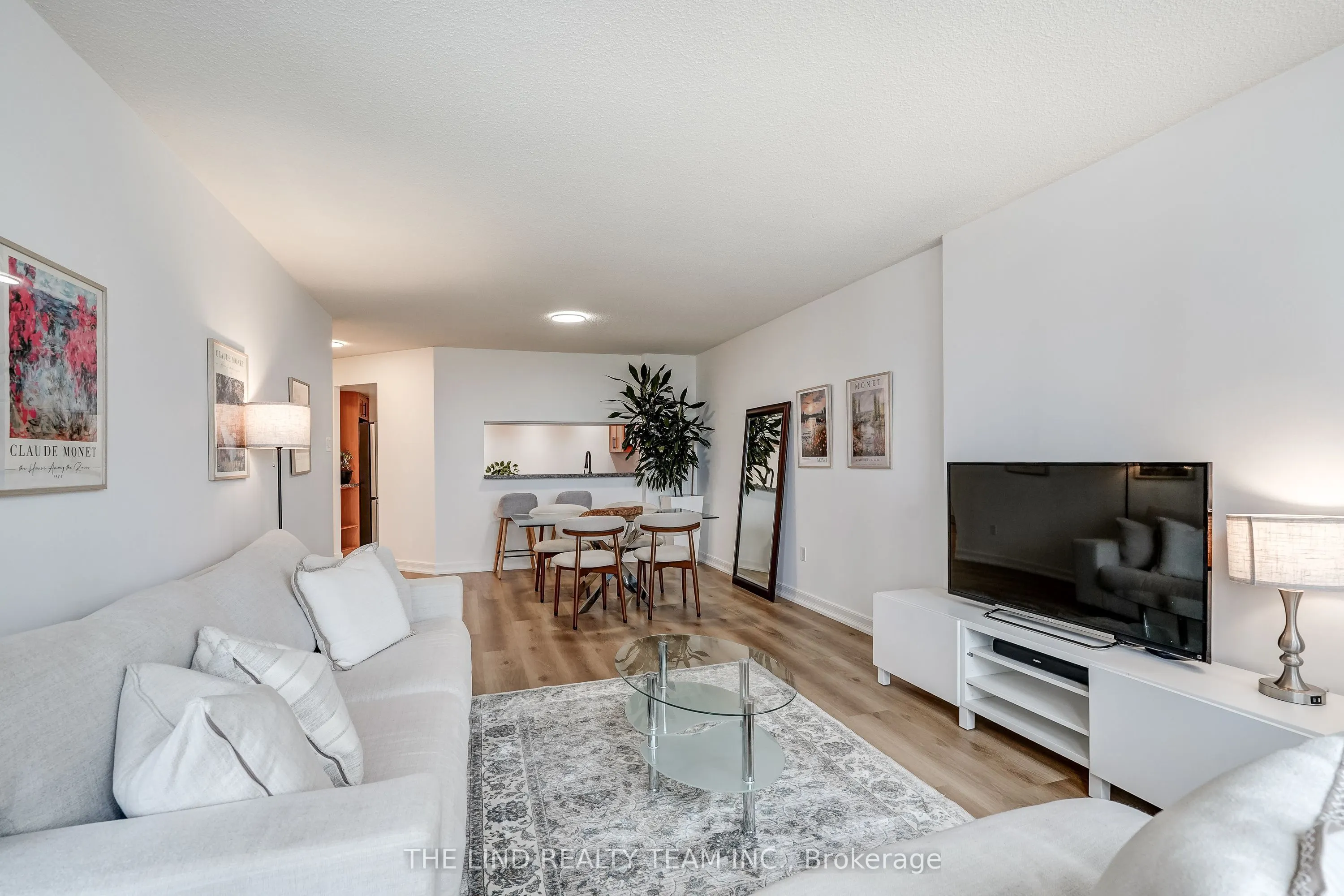 7440 Bathurst Street #1402