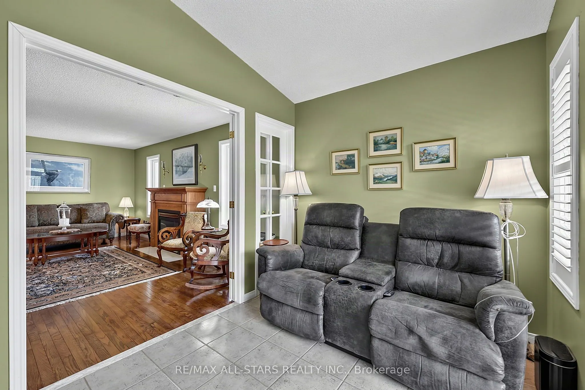 117 Riverglen Drive