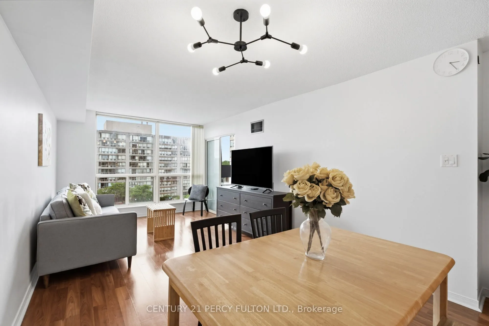 309 Major Mackenzie Avenue #611
