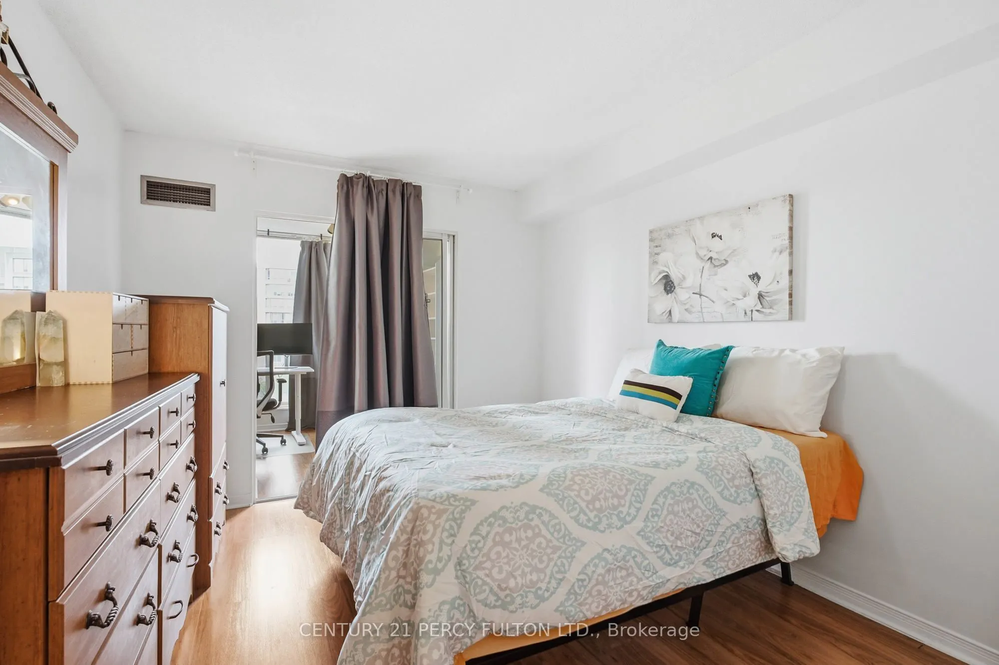 309 Major Mackenzie Avenue #611