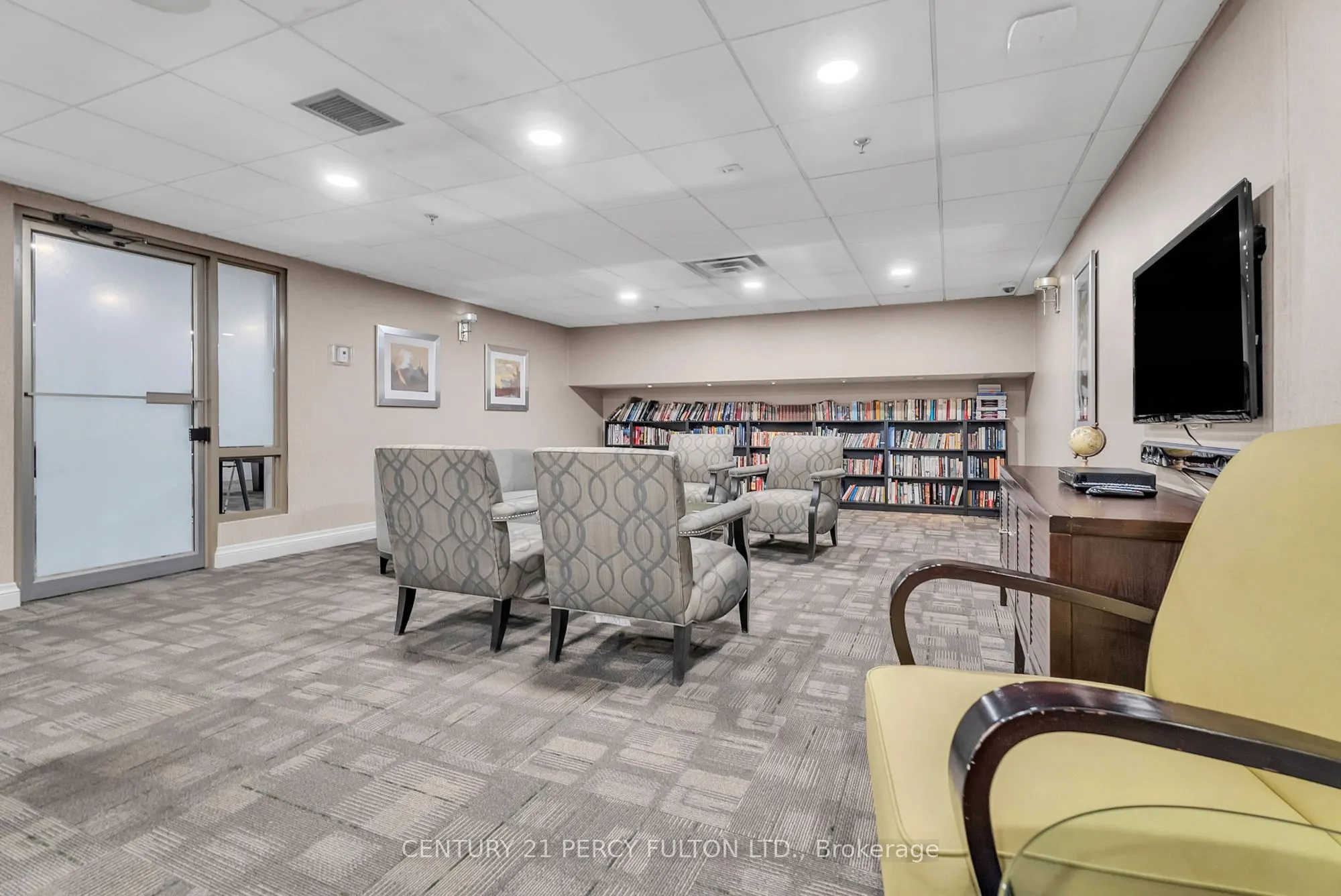 309 Major Mackenzie Avenue #611
