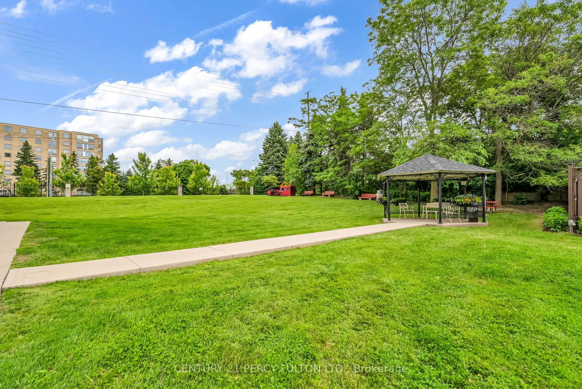 309 Major Mackenzie Avenue #611