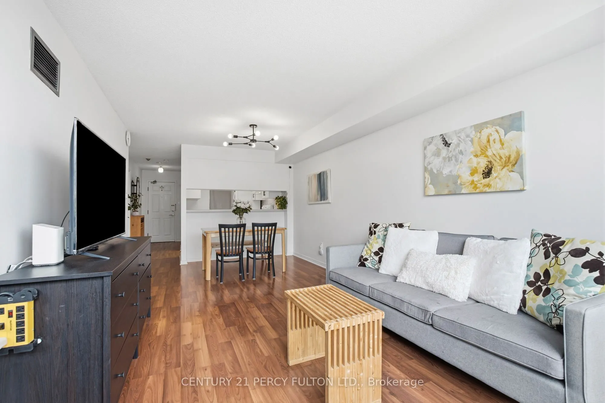309 Major Mackenzie Avenue #611