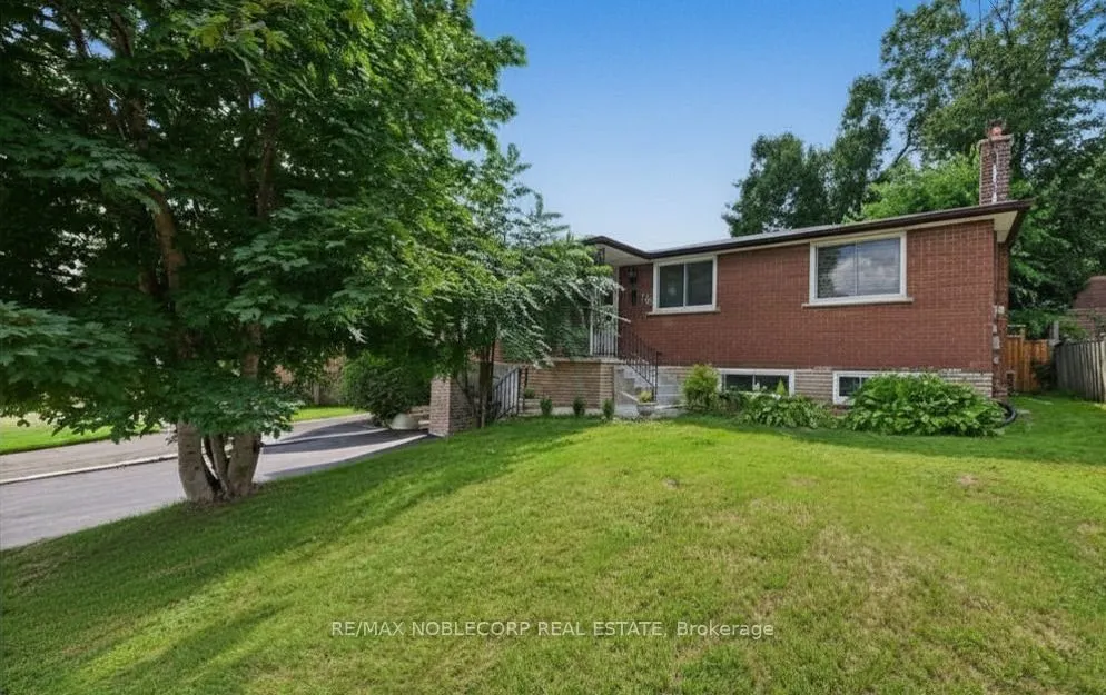 166 Collings Avenue