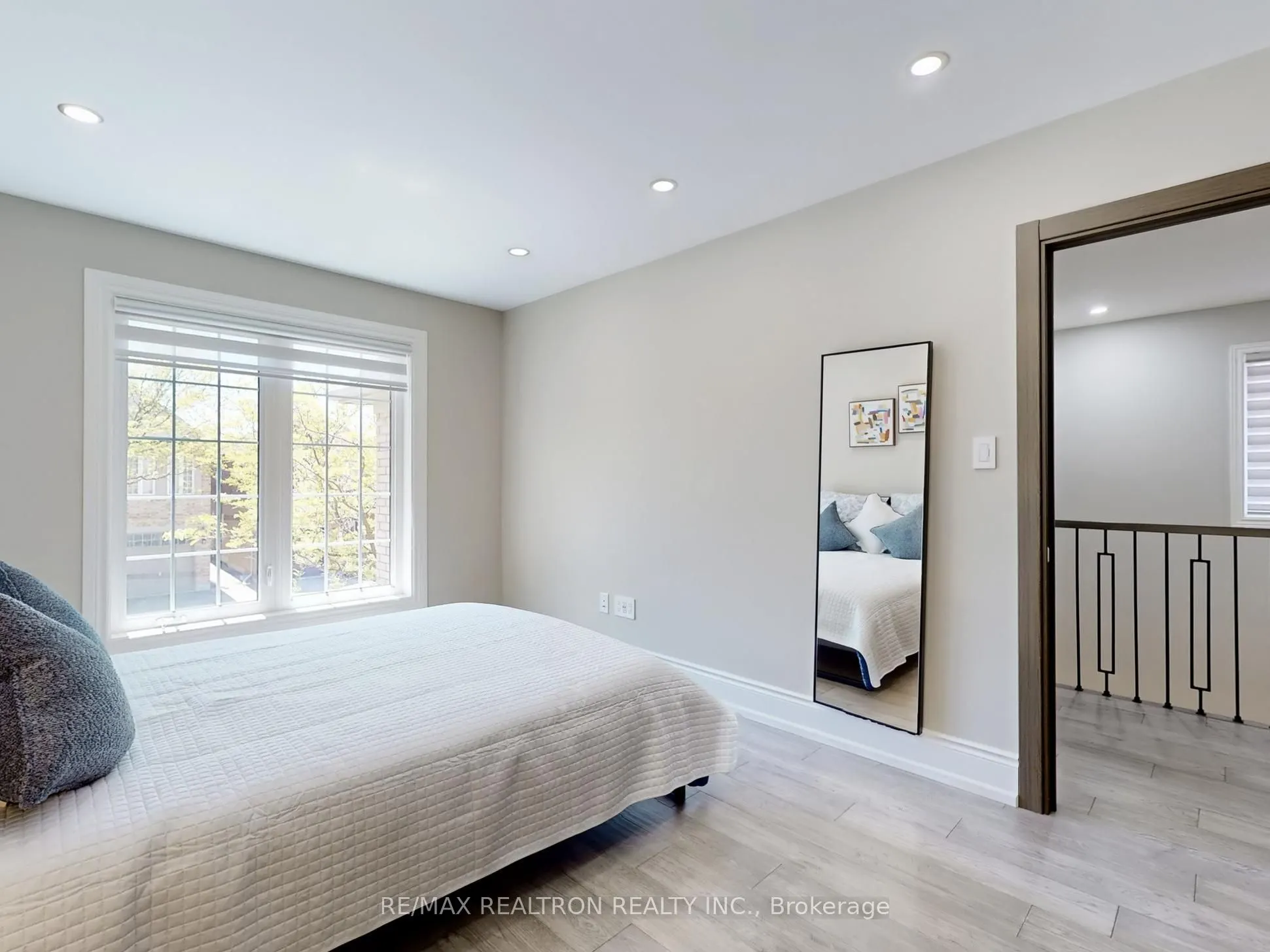 115 Bentoak Crescent