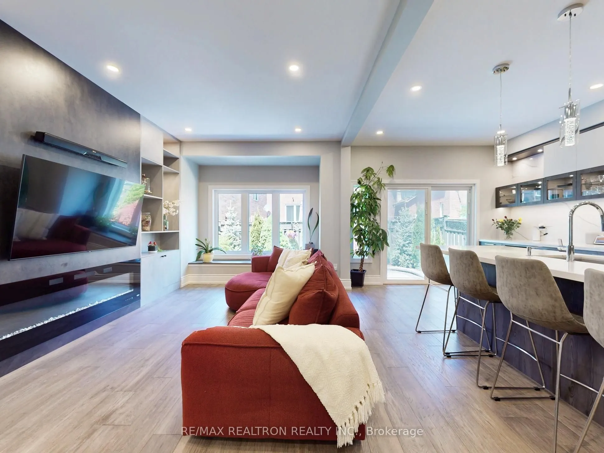 115 Bentoak Crescent