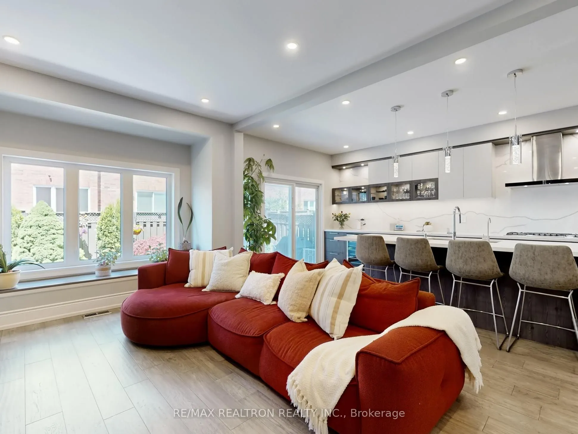 115 Bentoak Crescent