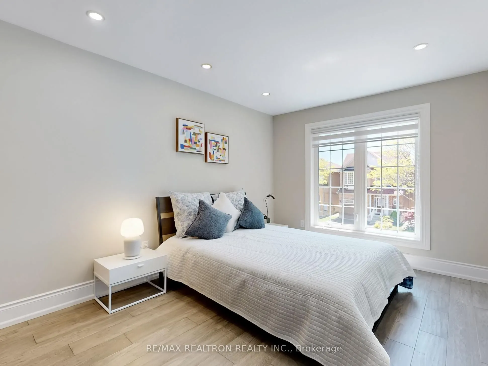 115 Bentoak Crescent