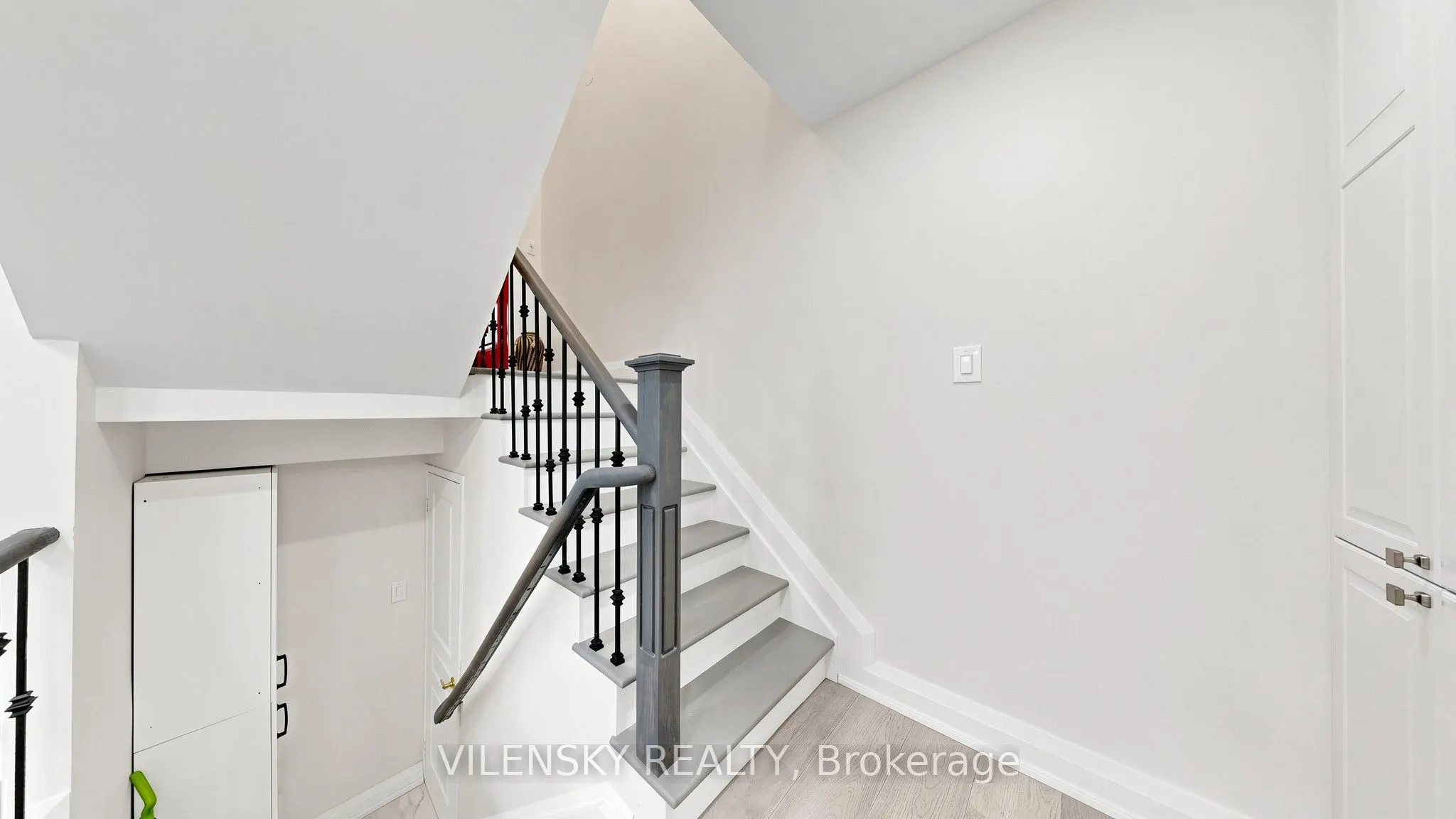 31 Lonny Court