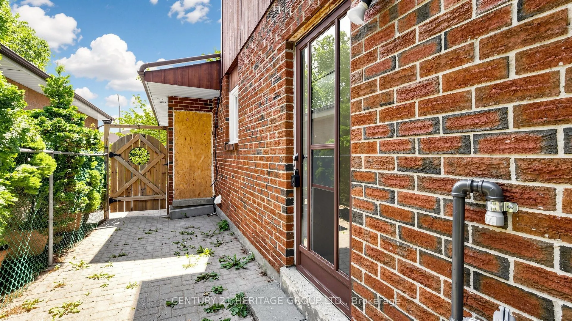 52 Lund Street