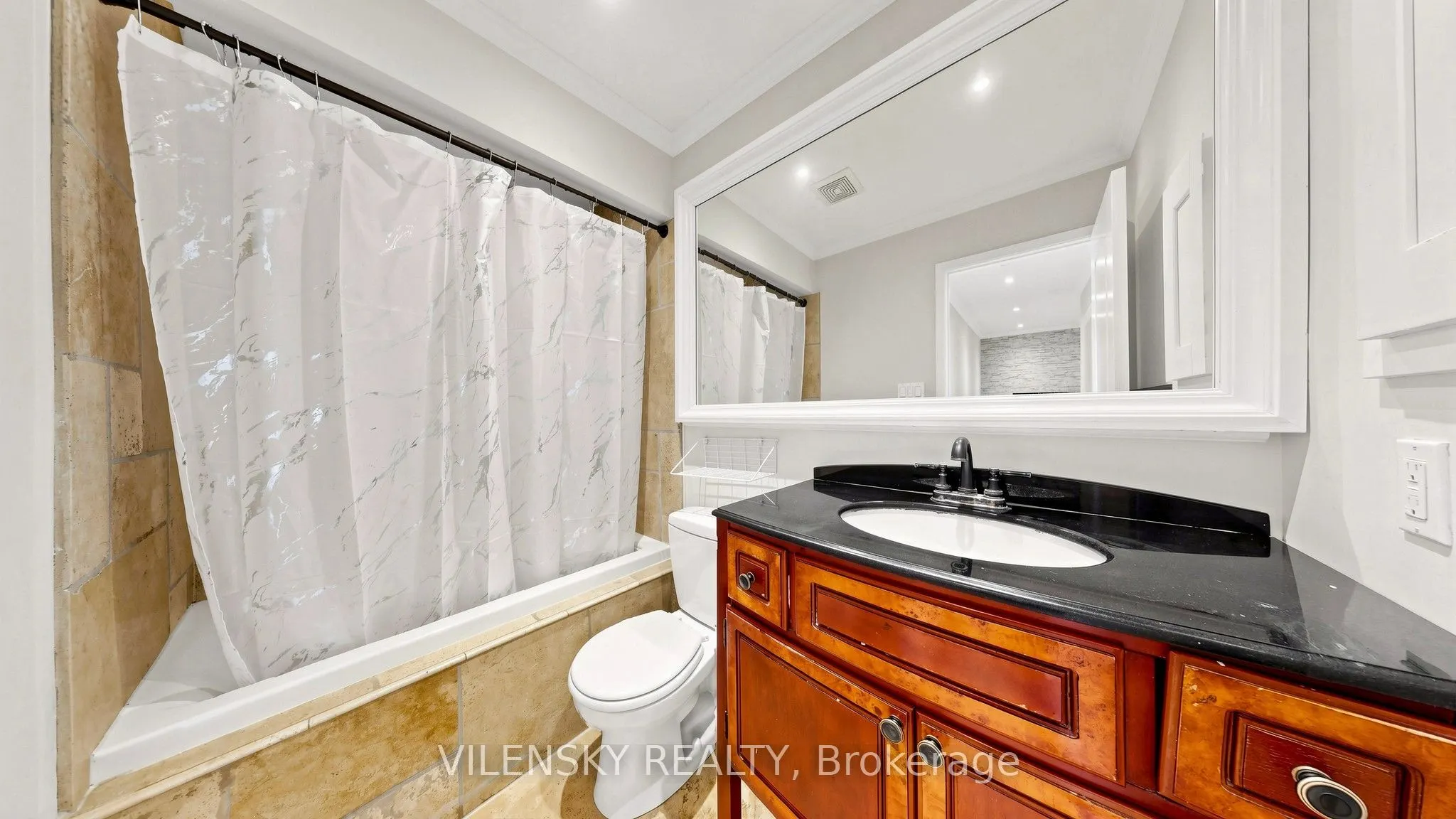 14 Poplar Crescent #19