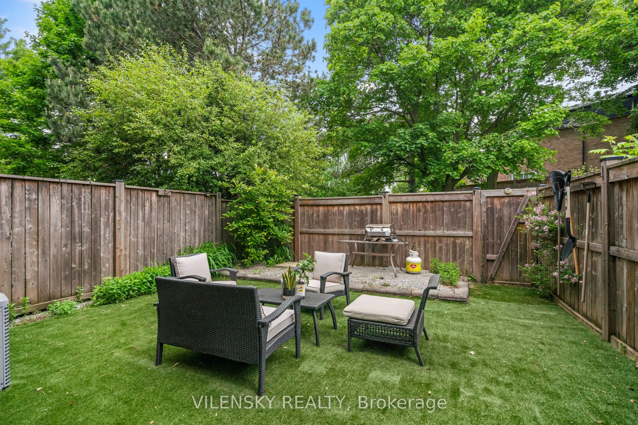 14 Poplar Crescent #19