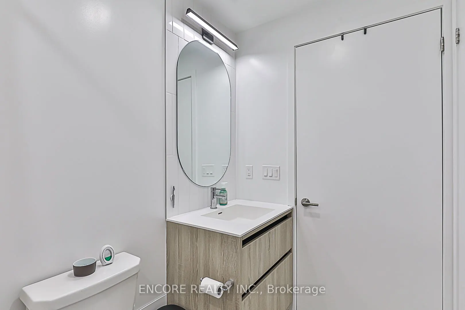 7950 Bathurst Street #B502
