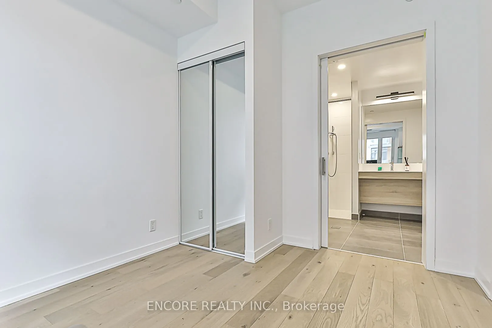 7950 Bathurst Street #B502