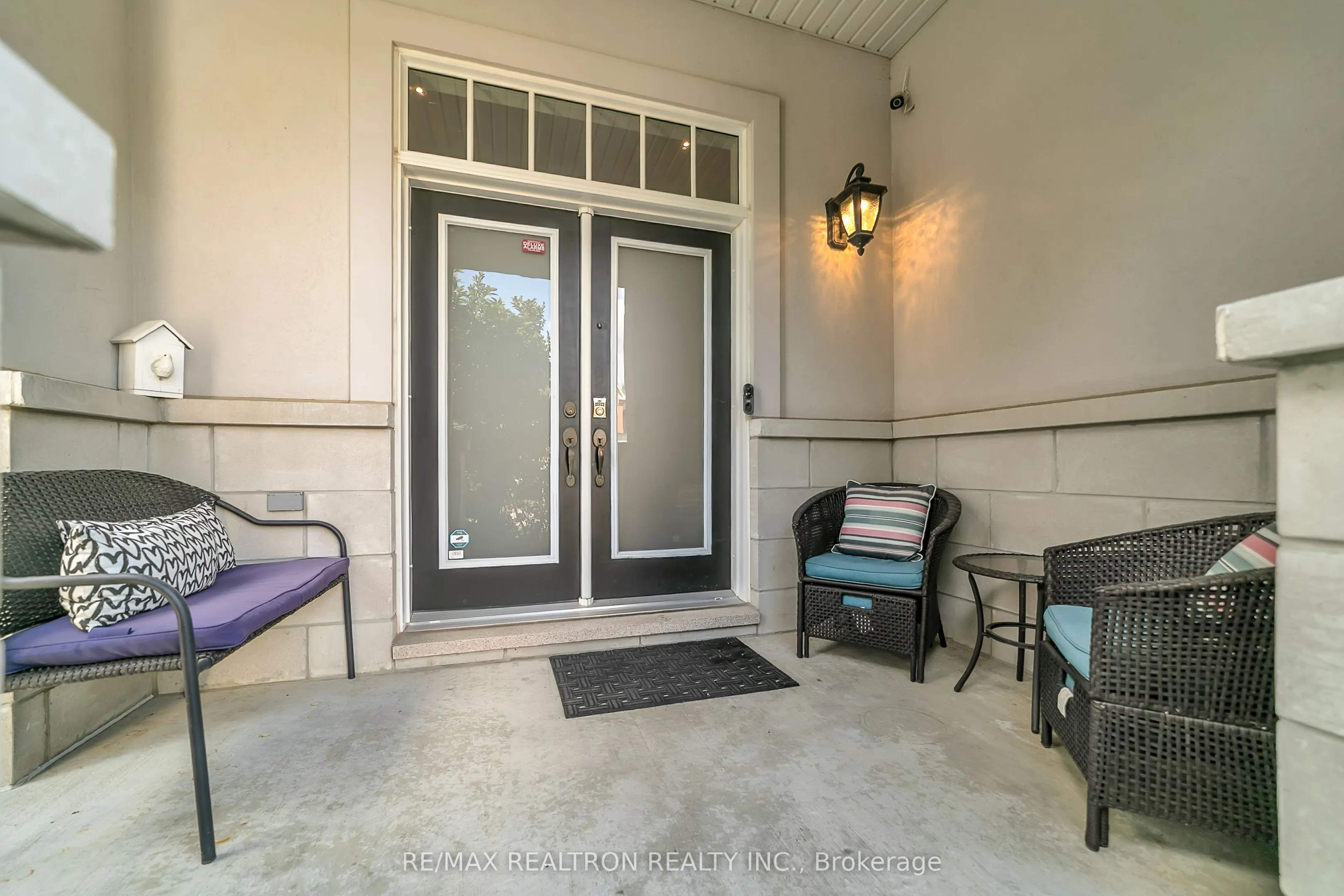 20 Rock Elm Court
