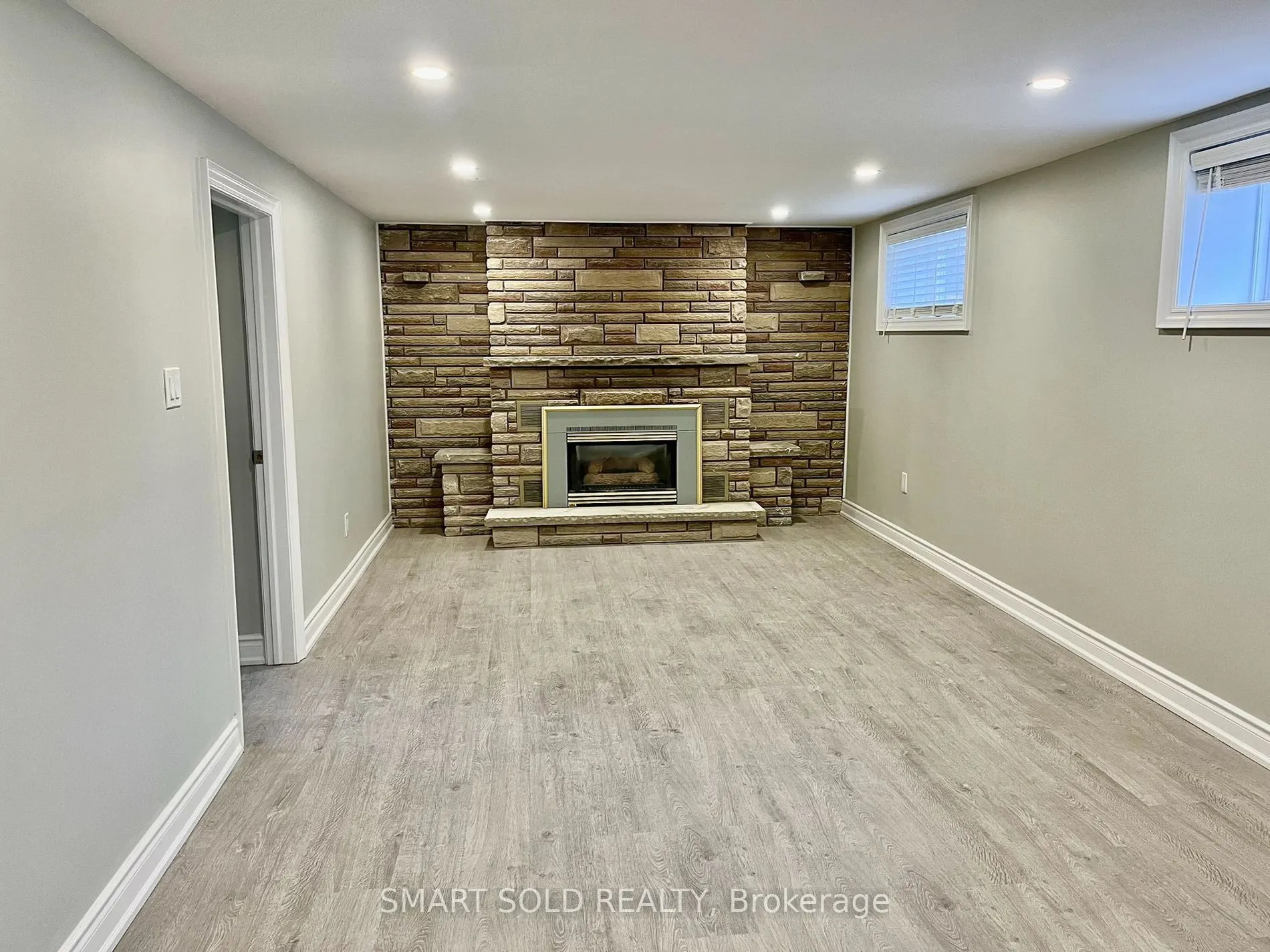 52 Monkswood Crescent #Lower