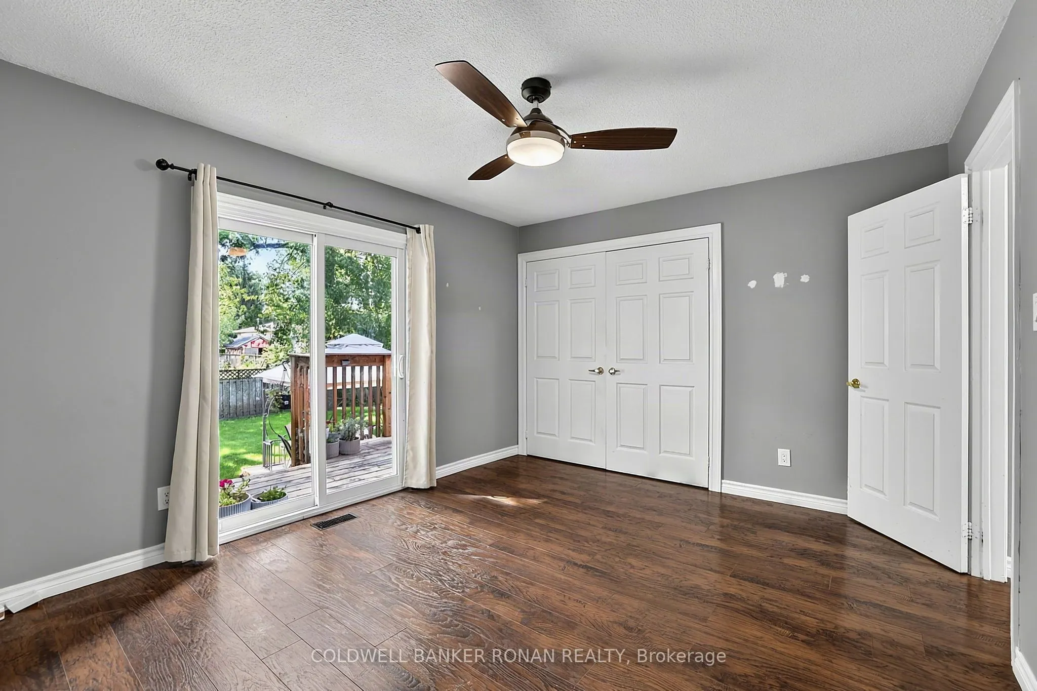 8 McCarthy Crescent