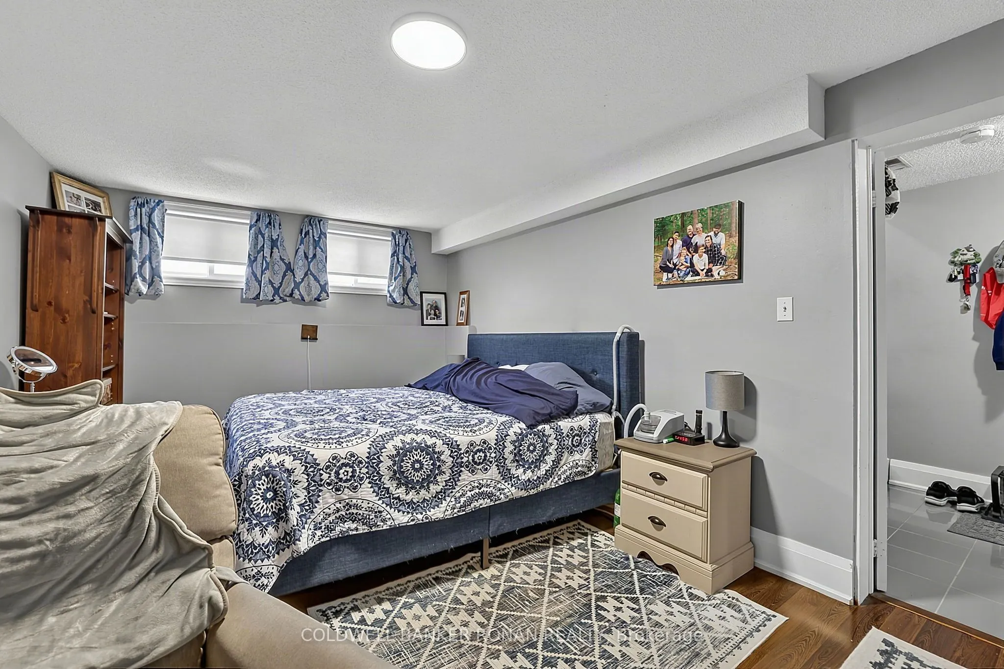 8 McCarthy Crescent