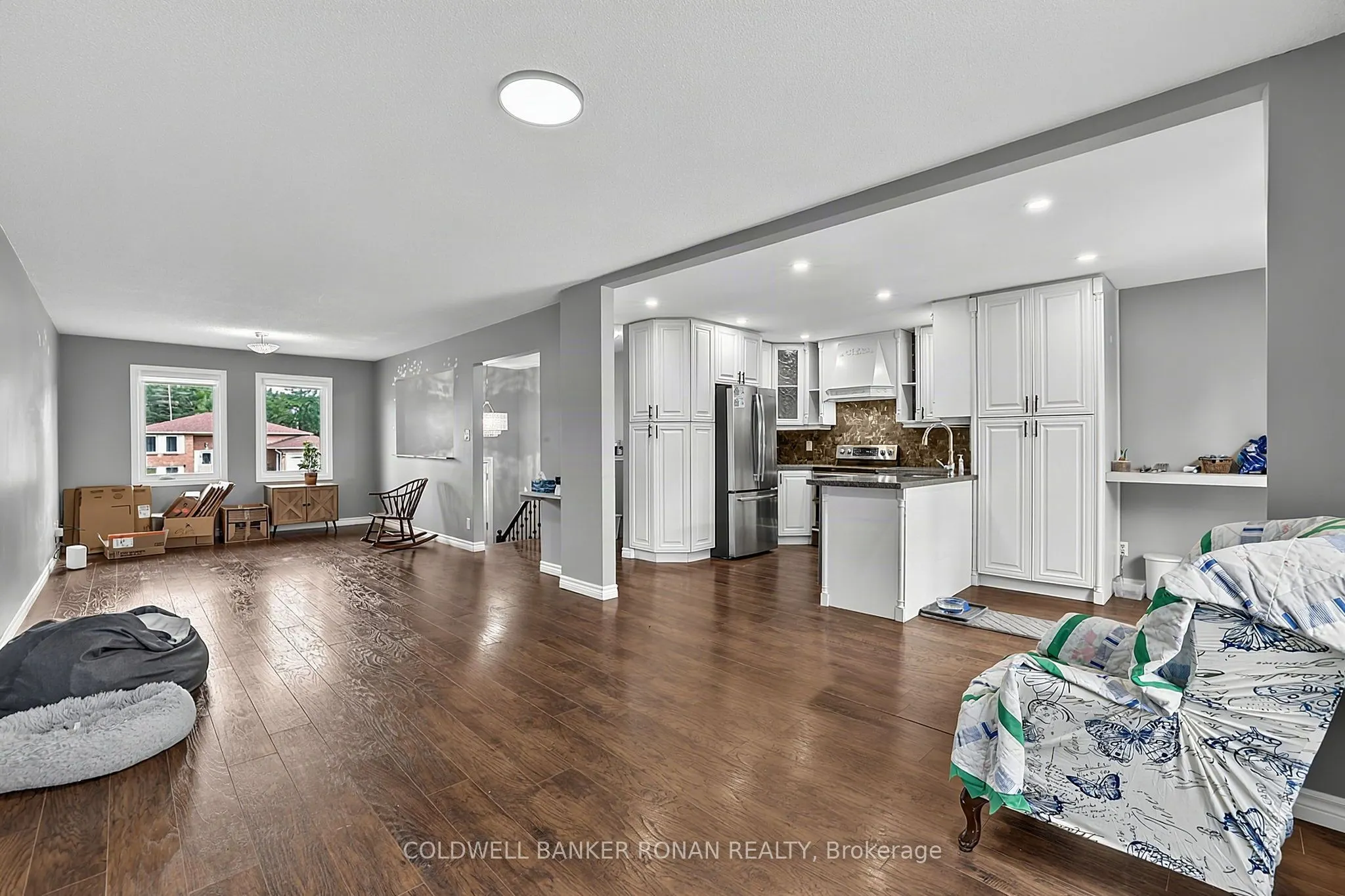 8 McCarthy Crescent