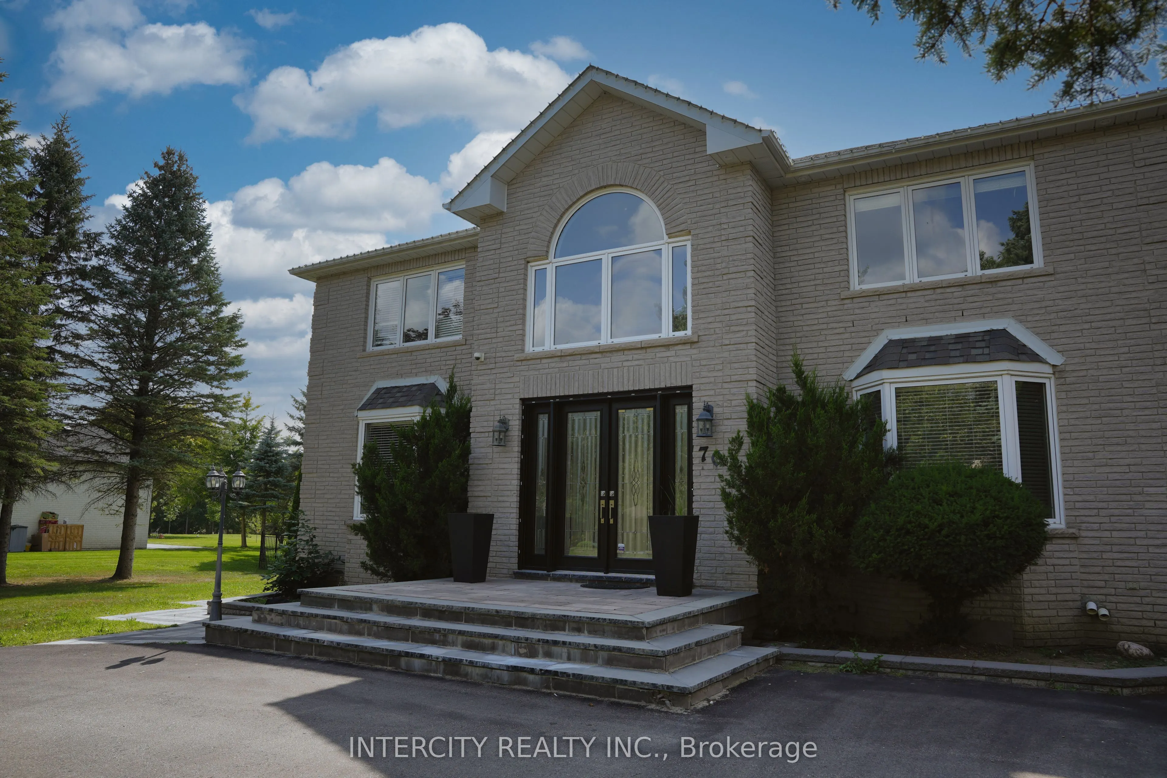 70 Belsite Court