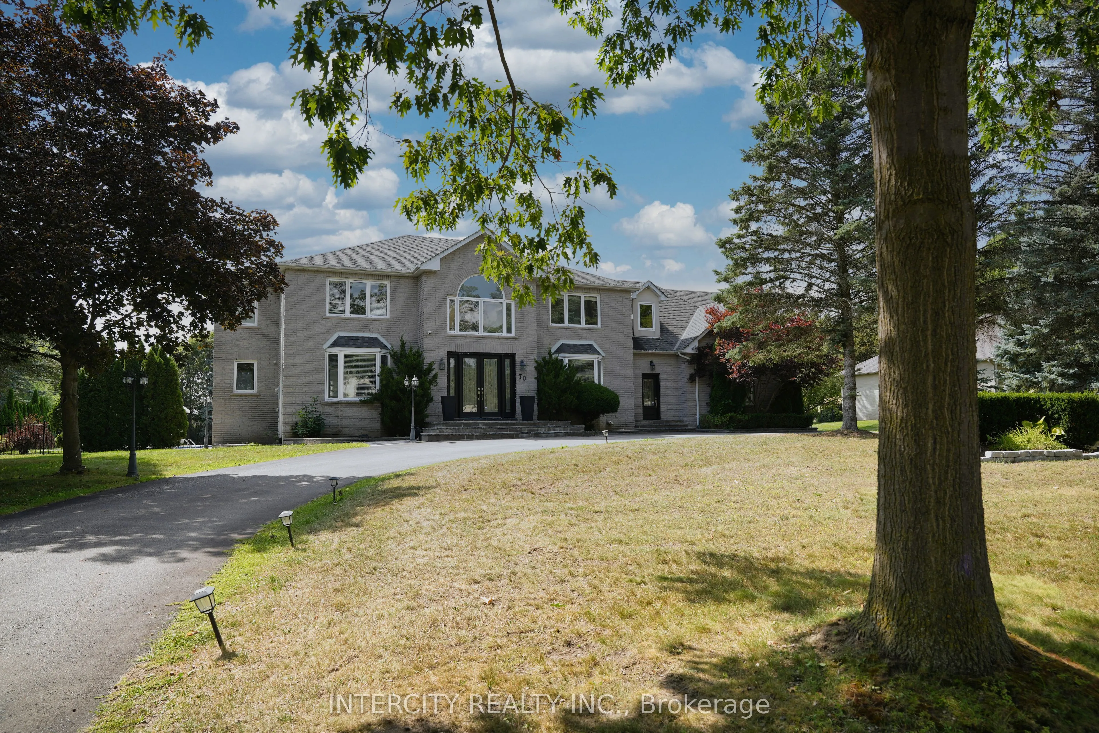 70 Belsite Court