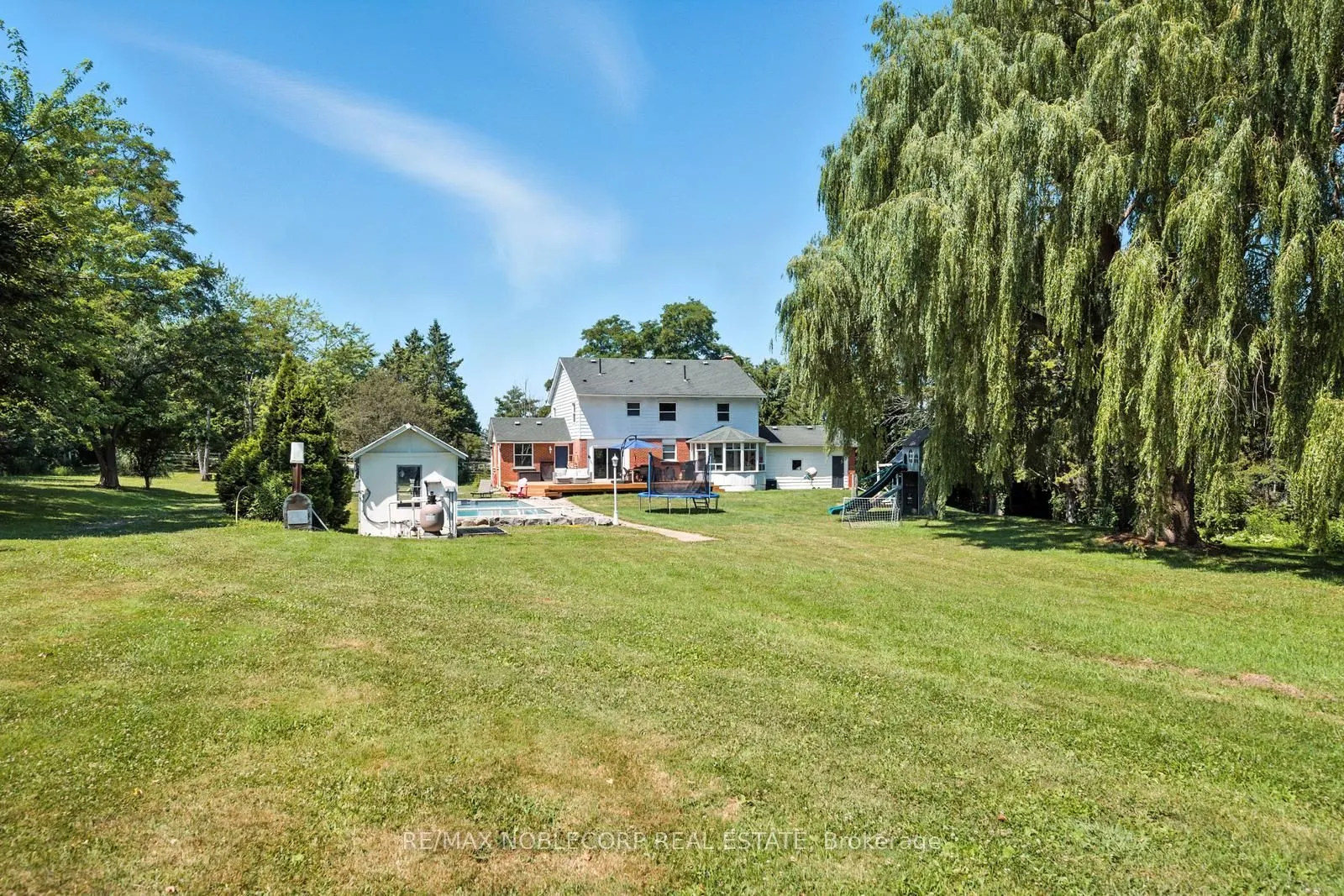 2037 15th Side Road