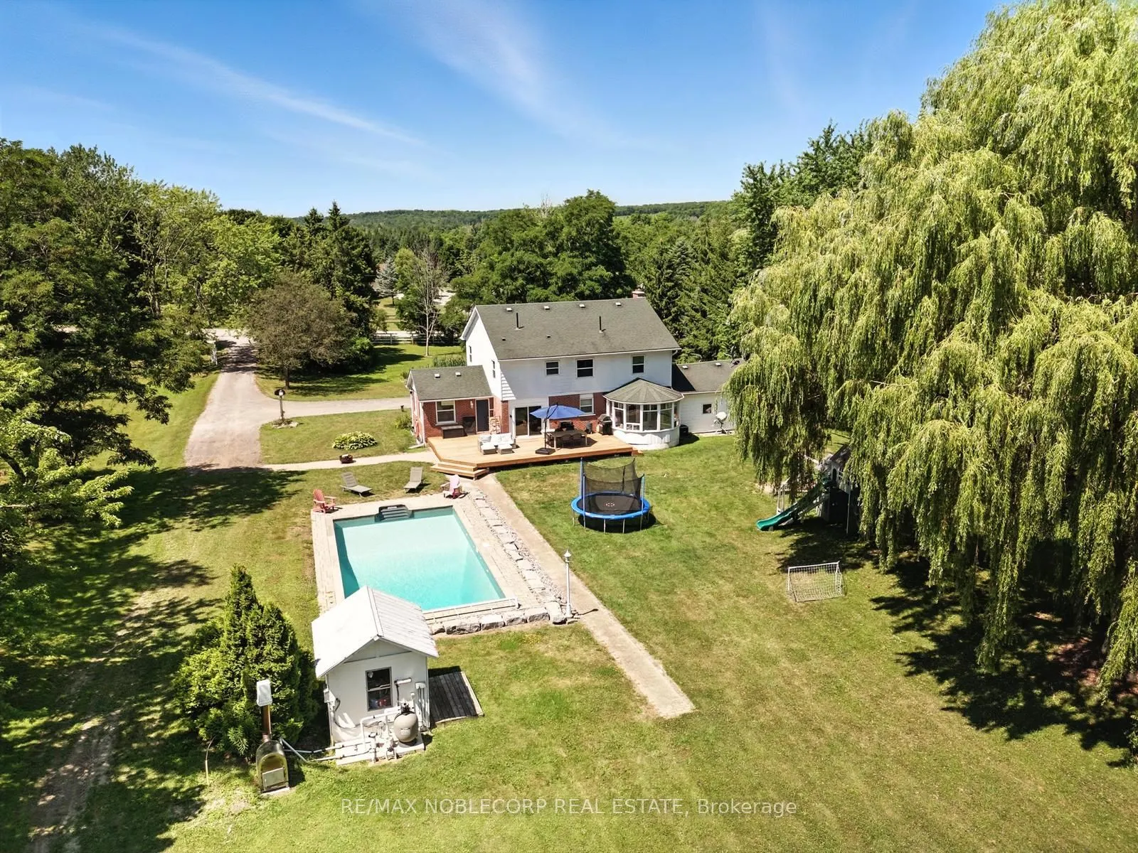 2037 15th Side Road