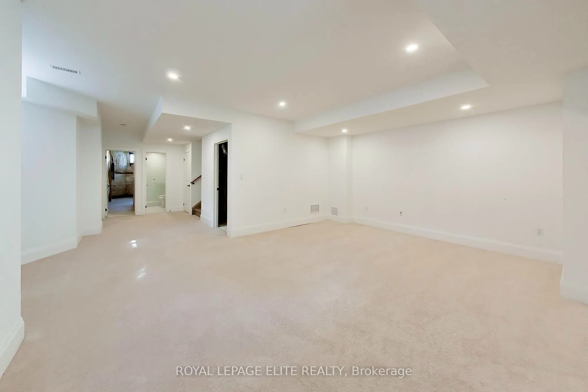 7 Dennison Street S