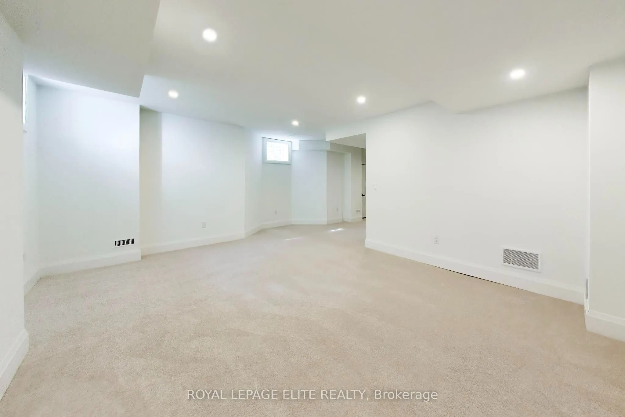 7 Dennison Street S