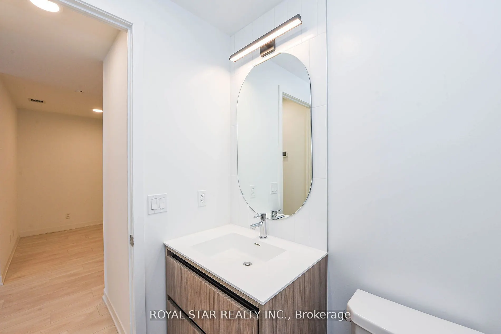 7950 Bathurst Street #1207