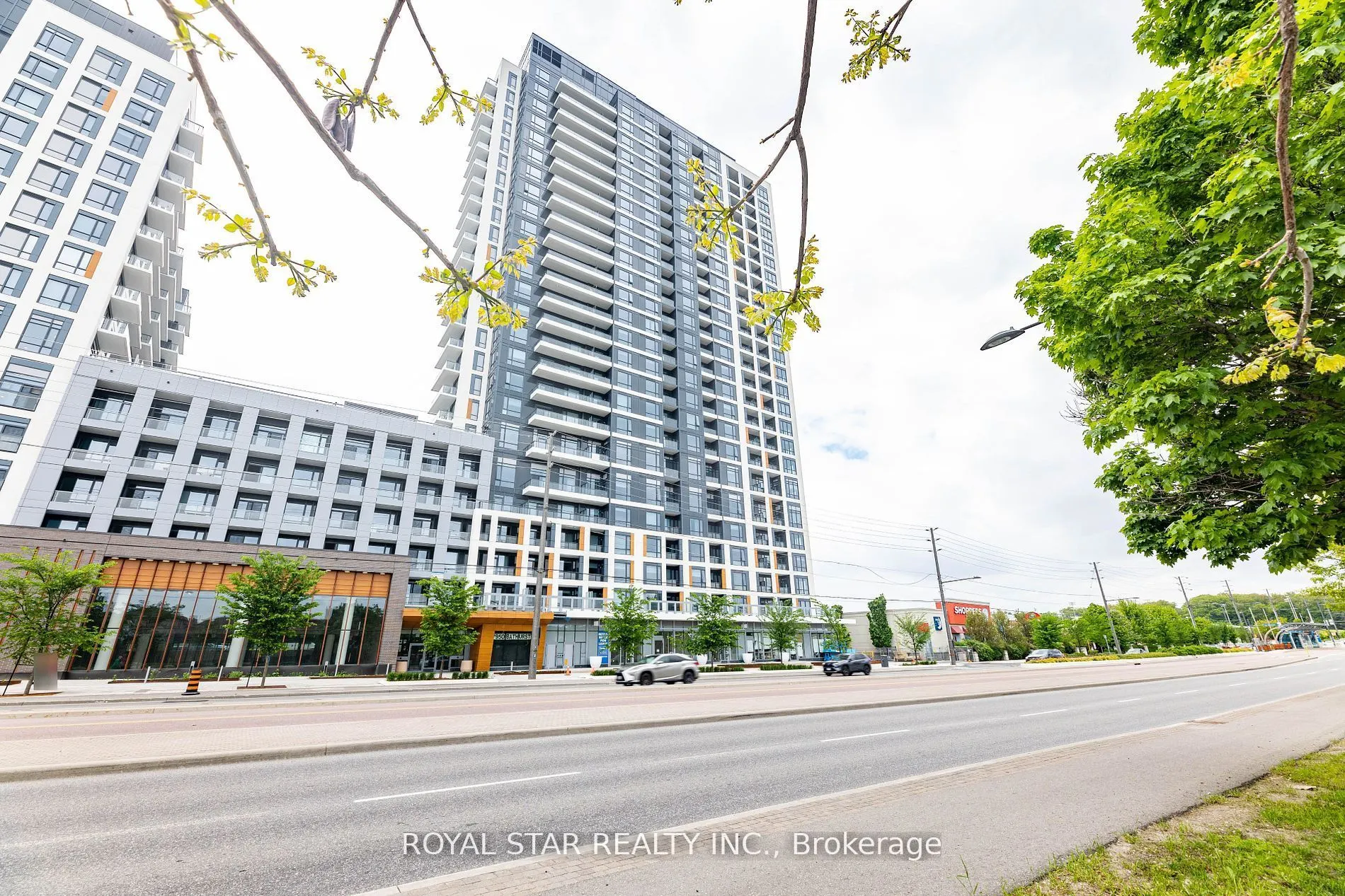 7950 Bathurst Street #1207