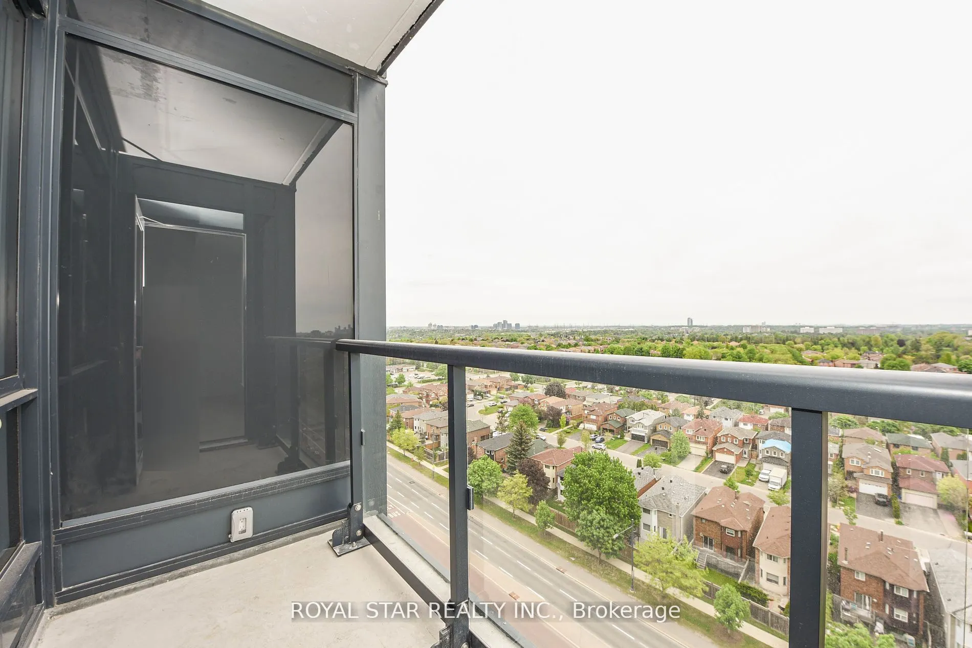 7950 Bathurst Street #1207