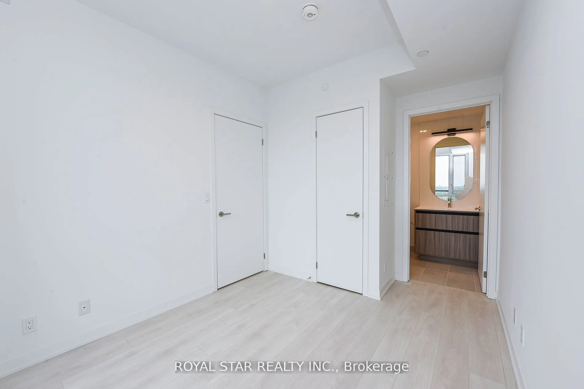 7950 Bathurst Street #1207