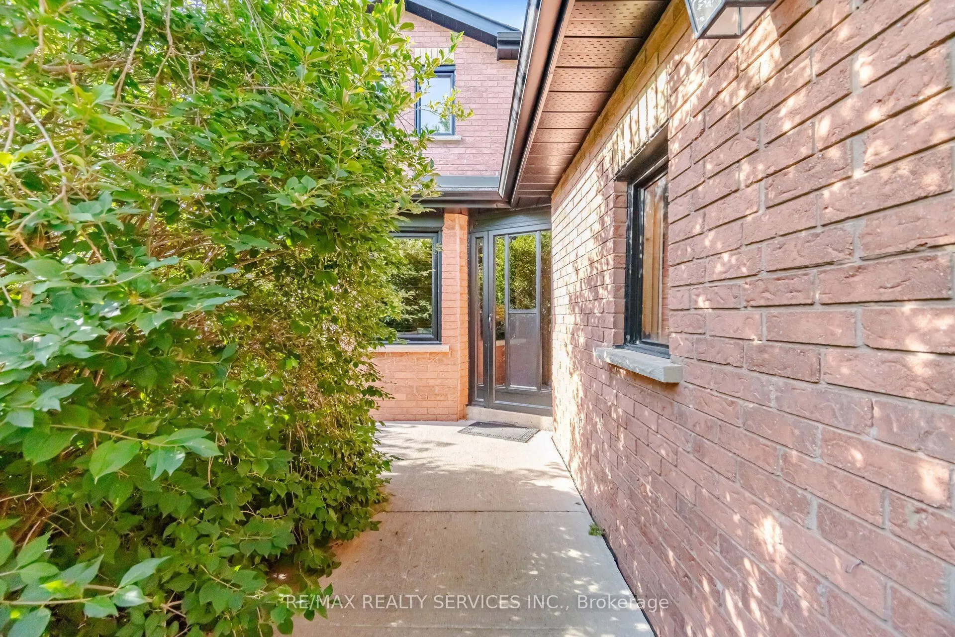 46 Magani Avenue