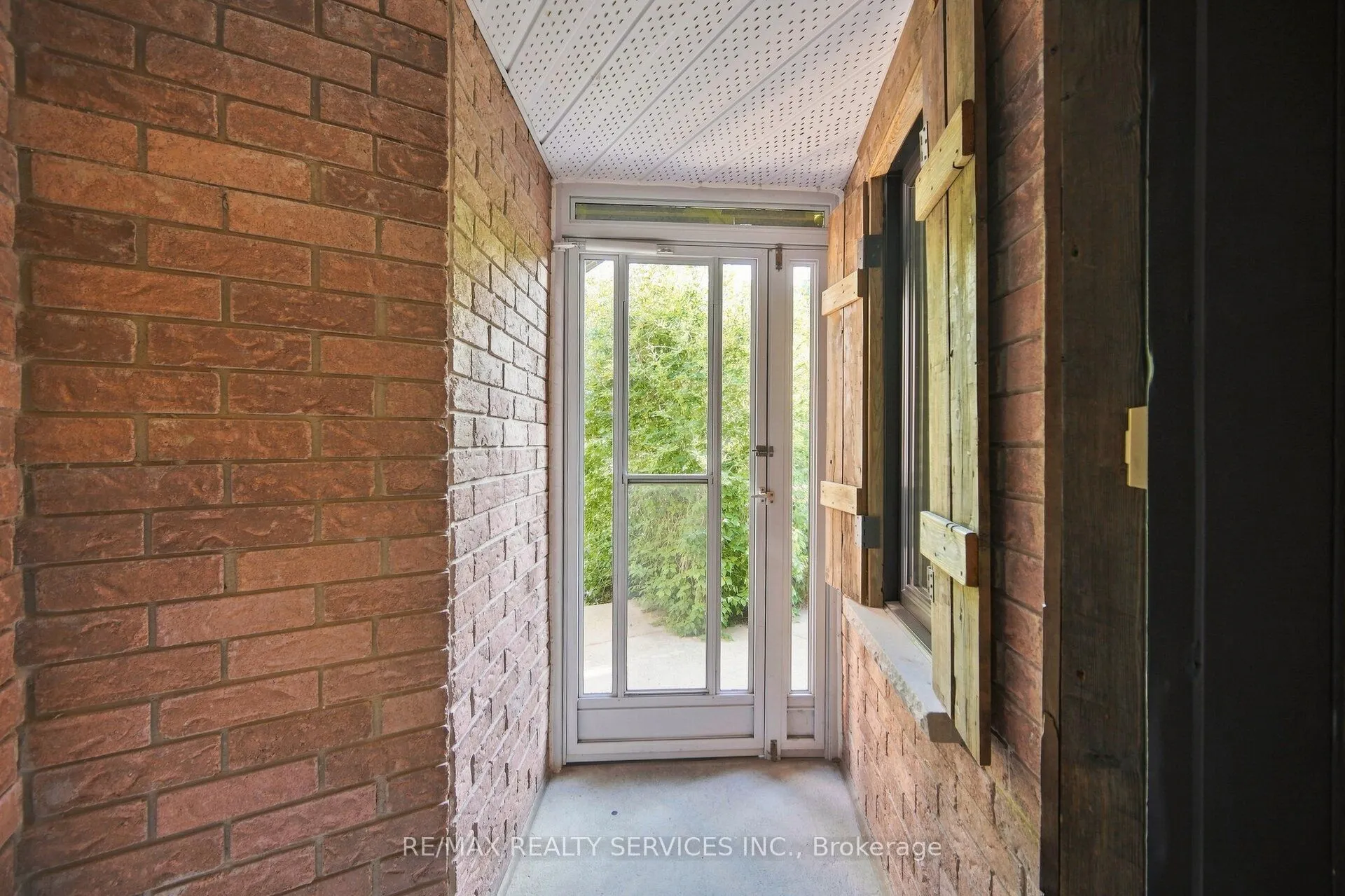 46 Magani Avenue