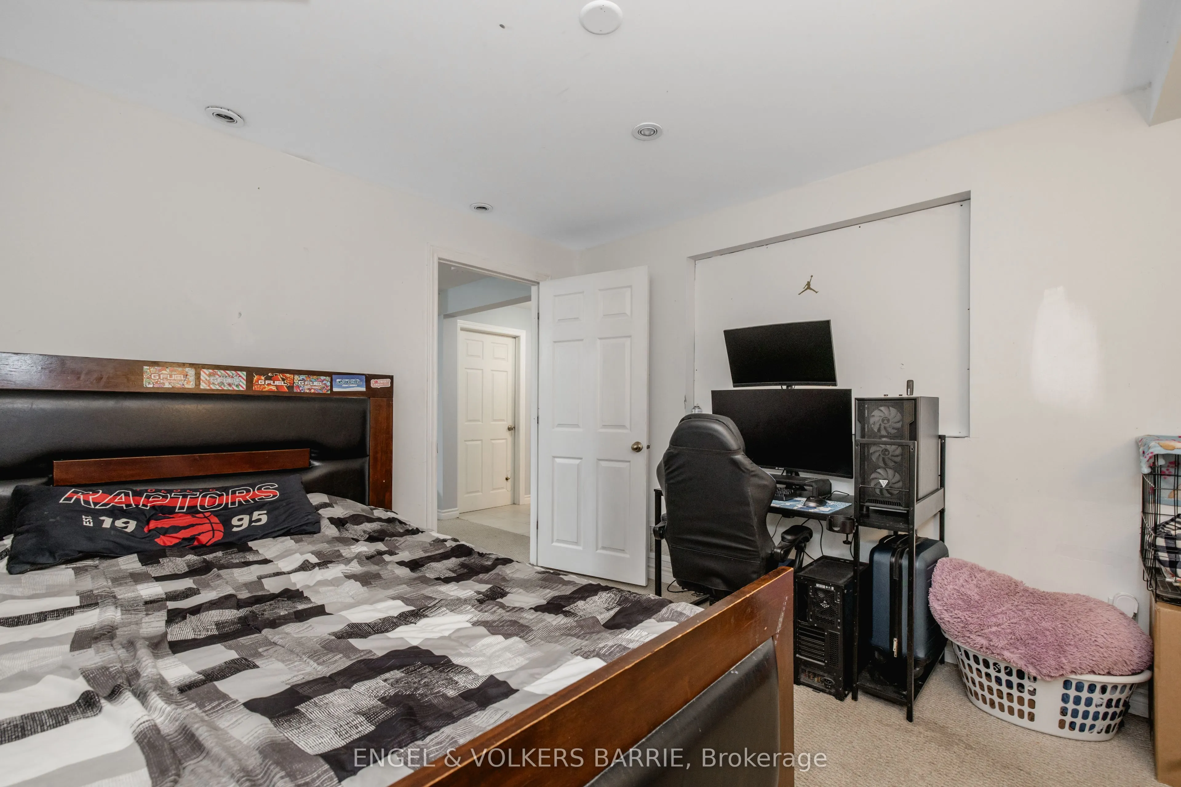 1376 Rankin Way