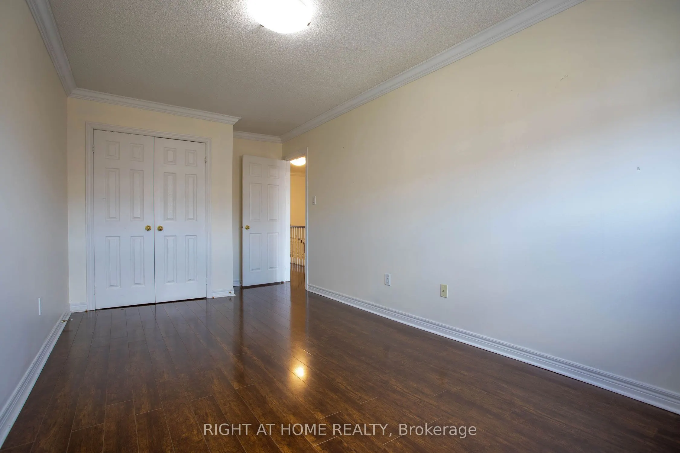 11 Littleriver Court