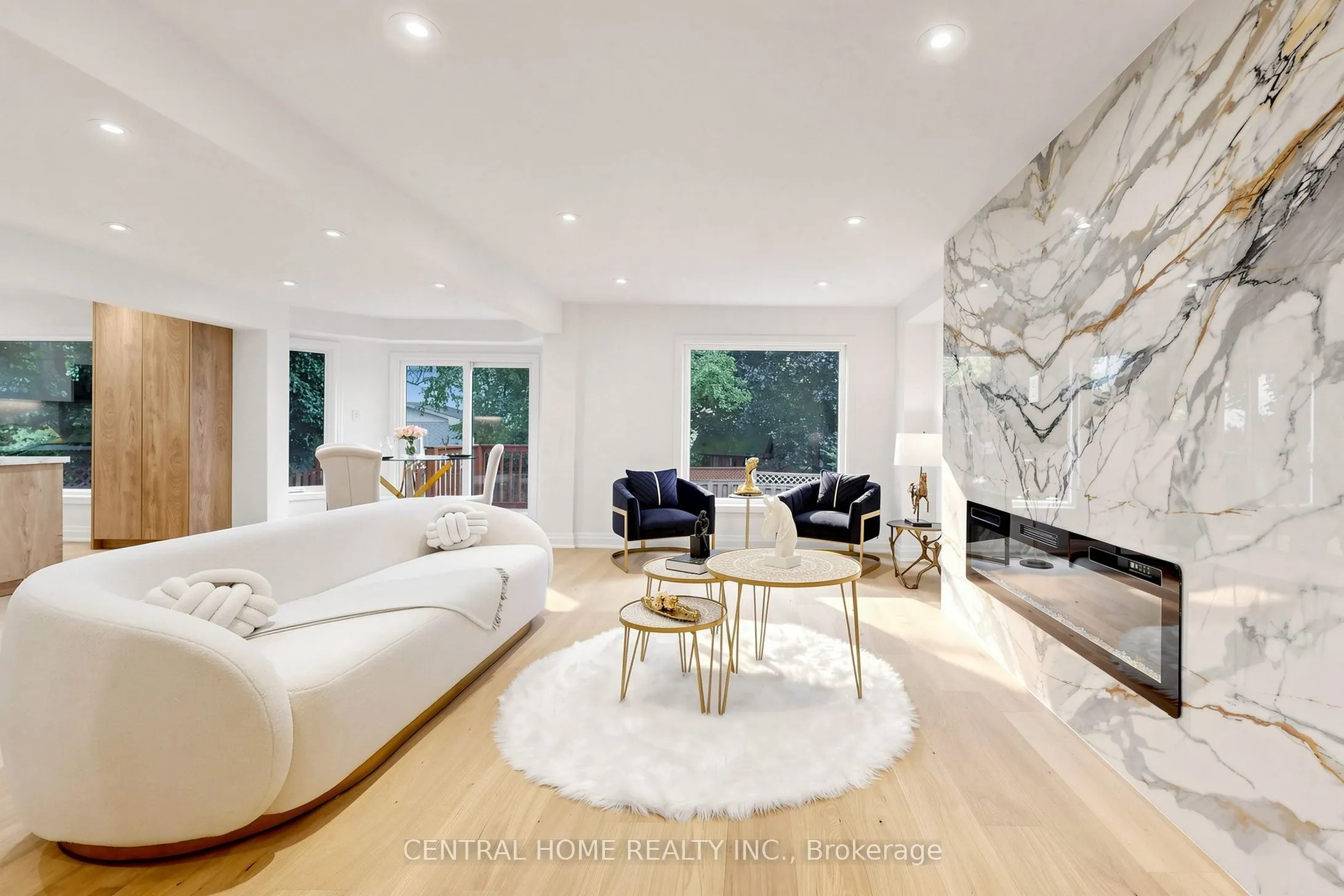 15 Closs Square