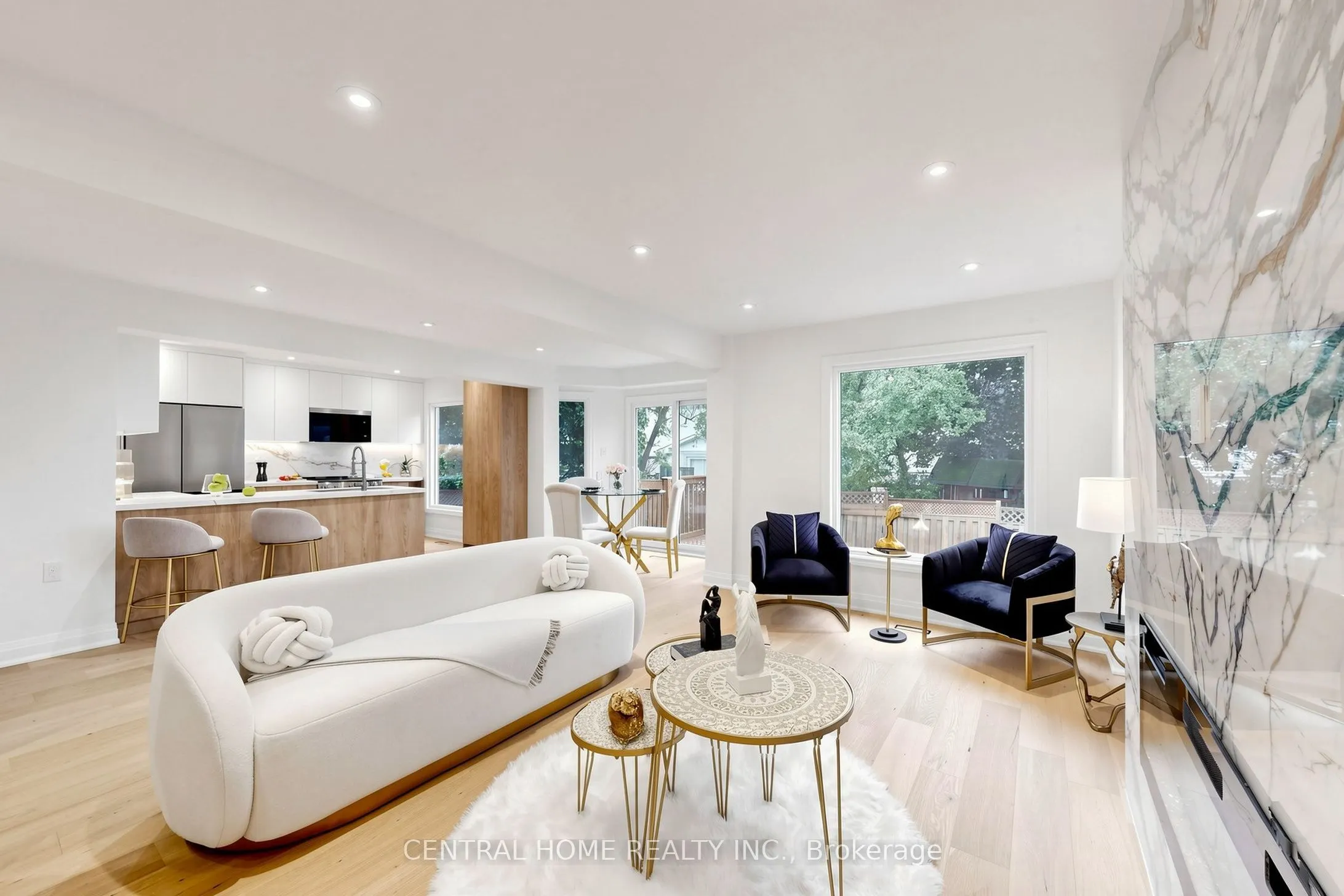 15 Closs Square
