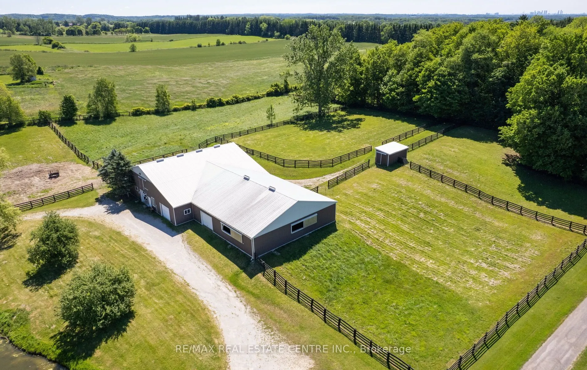 6375 17th Sideroad