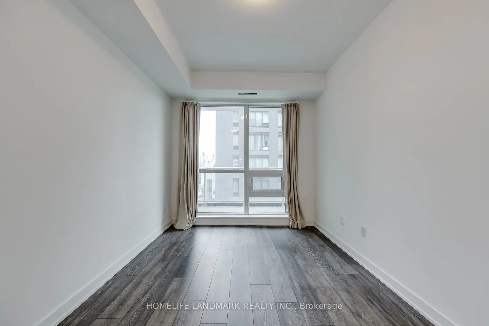 8888 Yonge Street #307