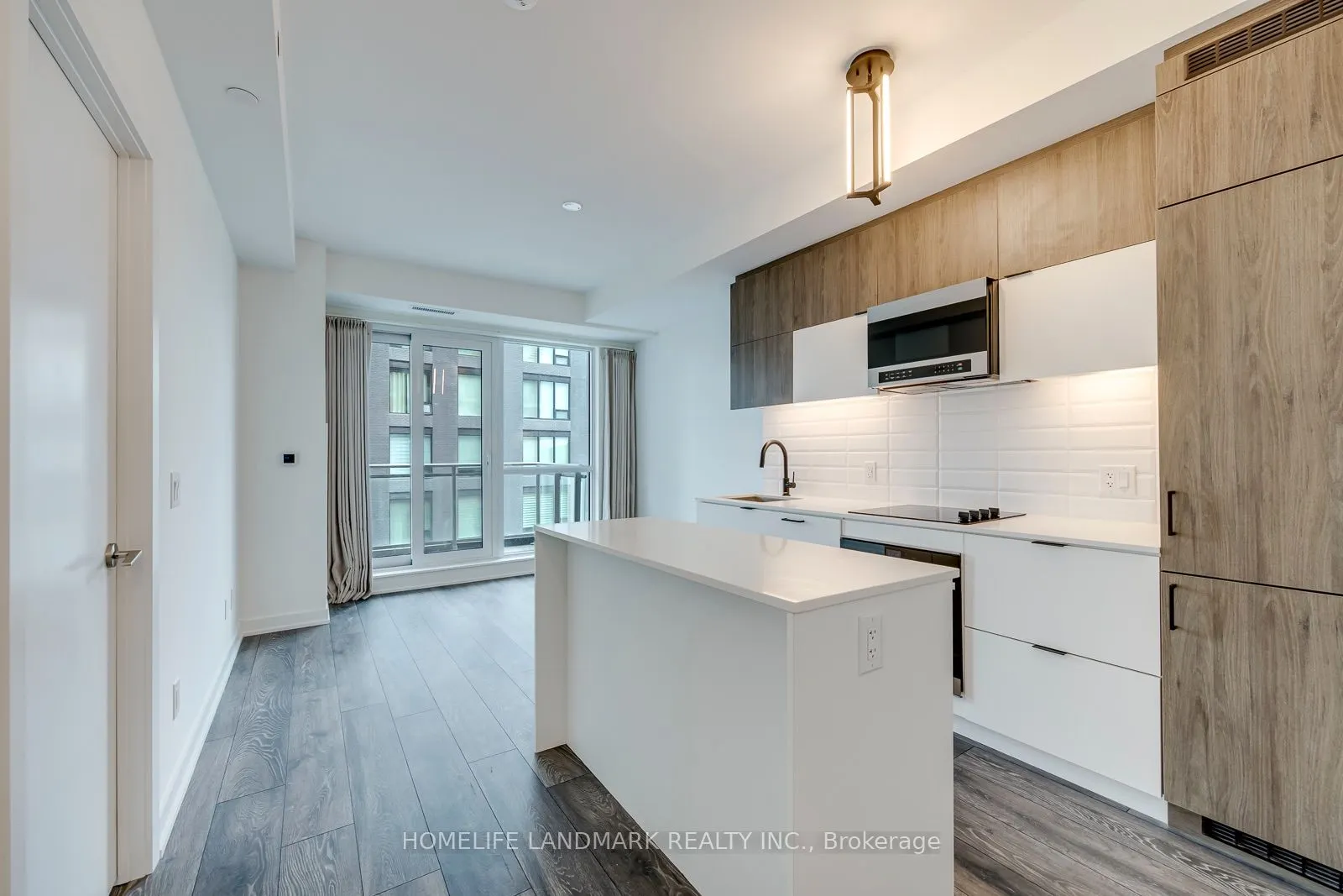 8888 Yonge Street #307
